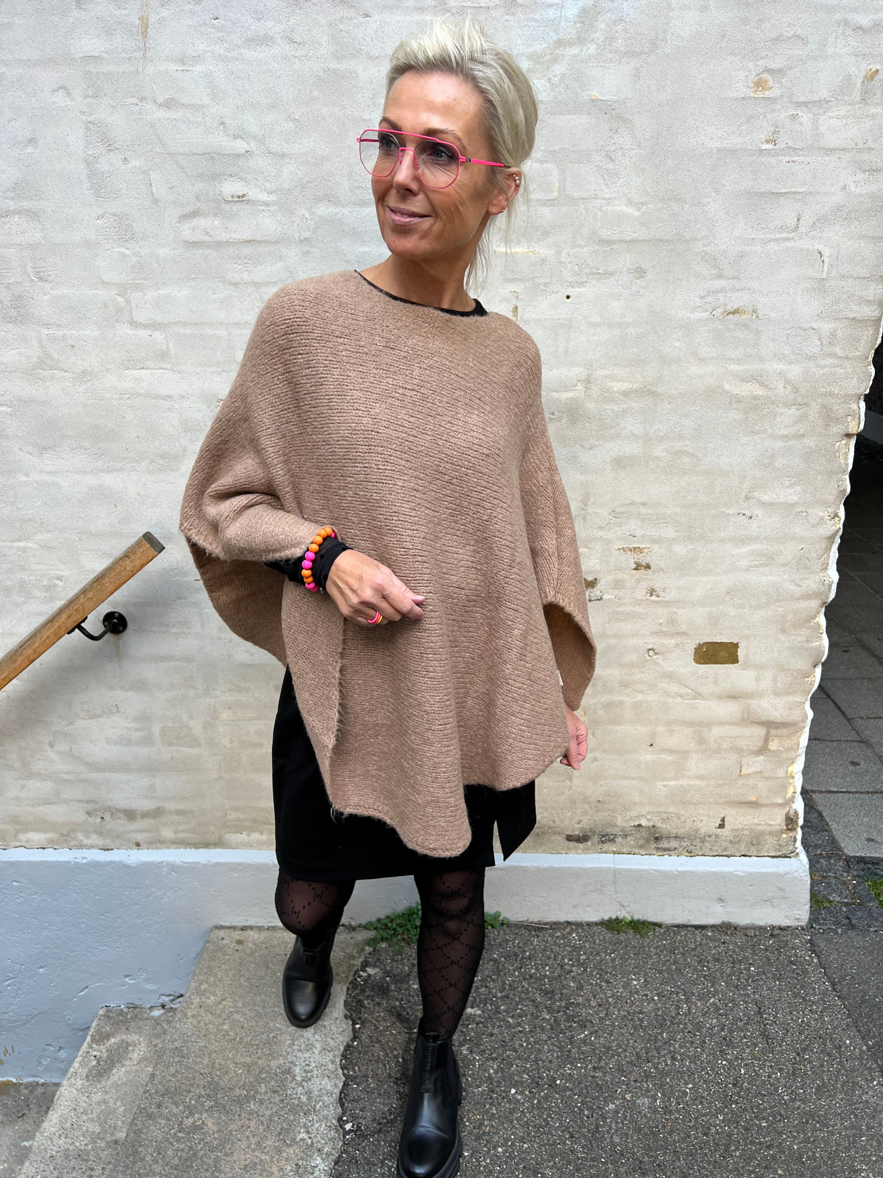 Pella boucle poncho latte