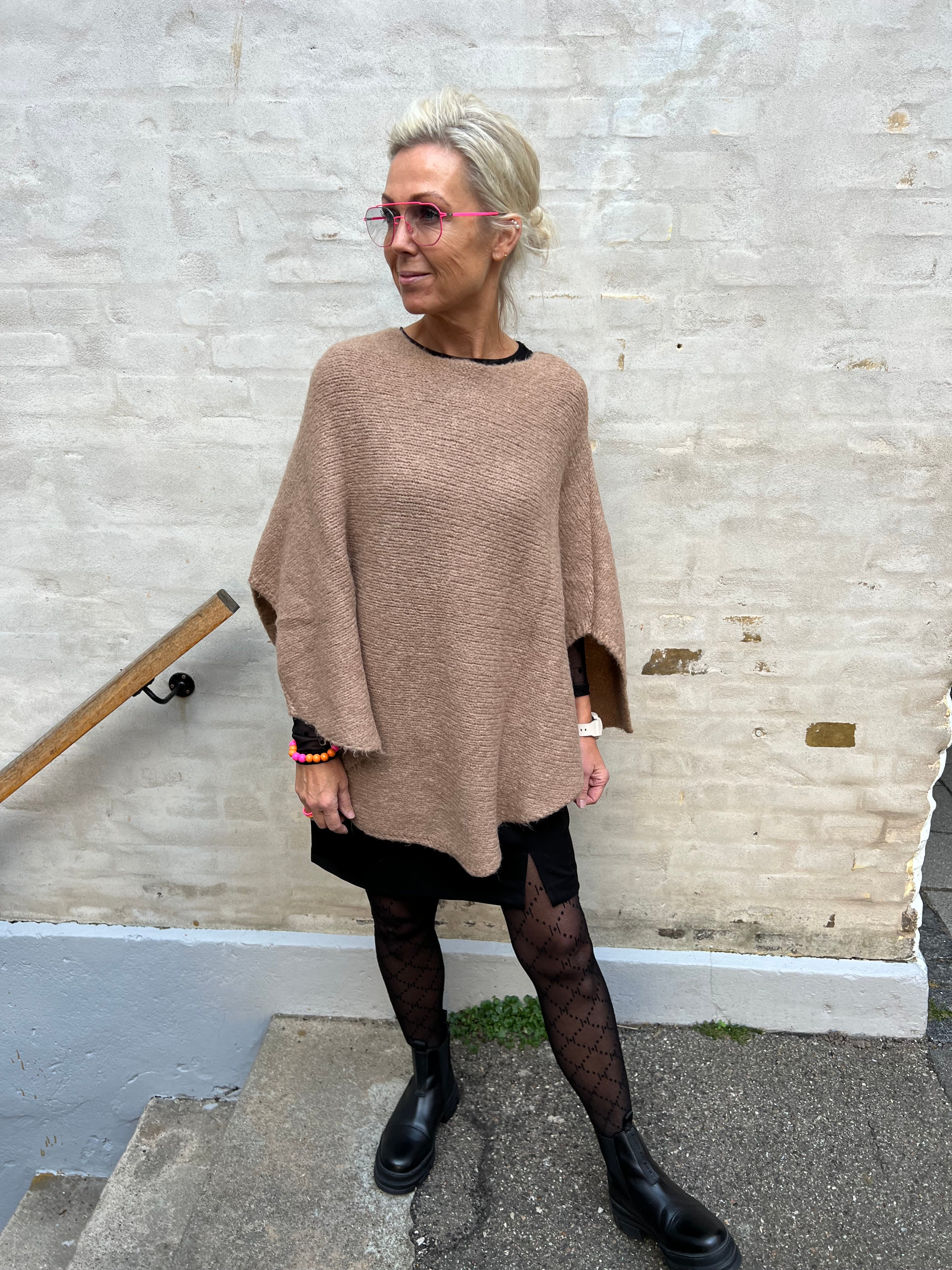 Pella boucle poncho latte