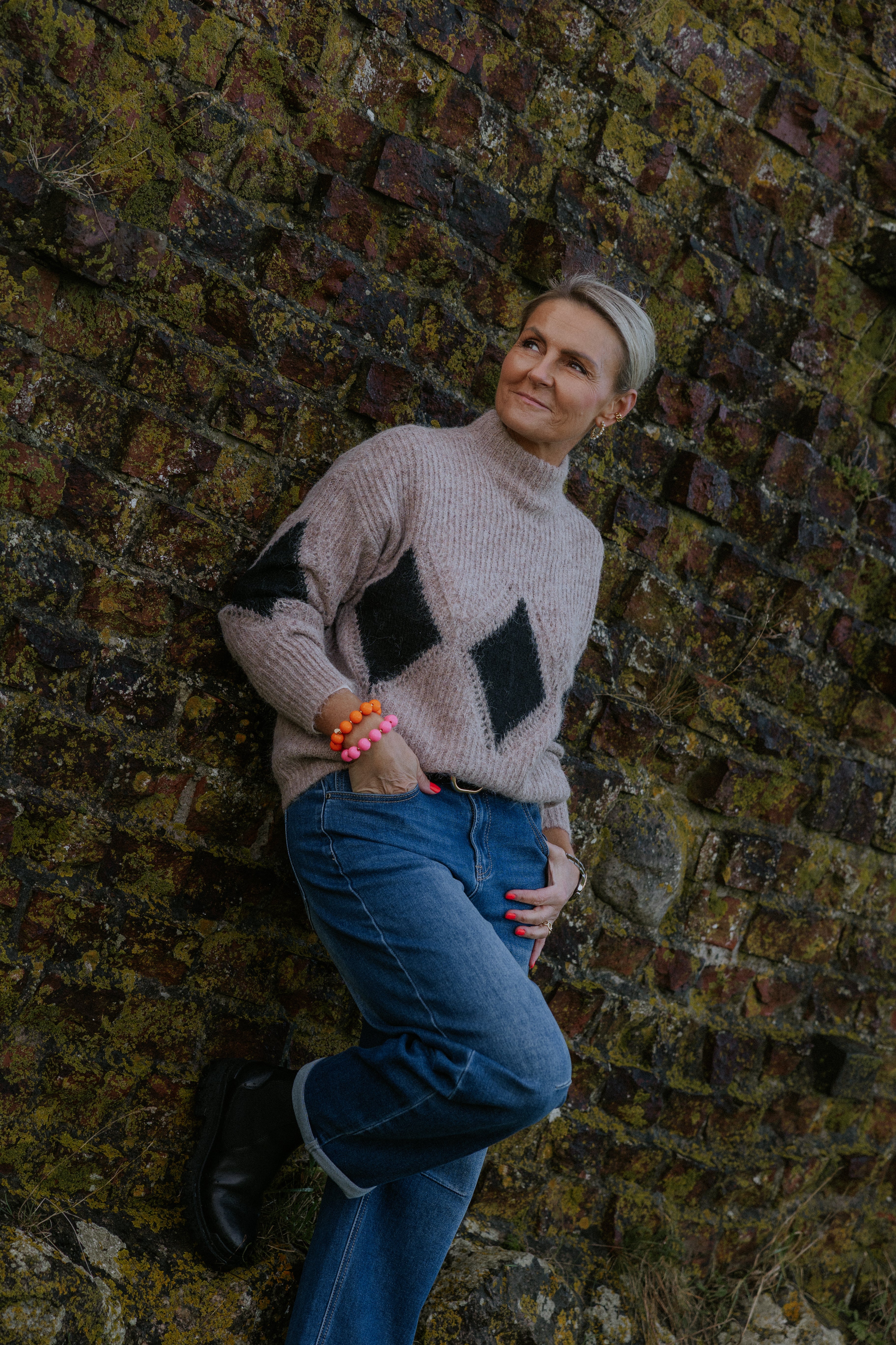 VIV LIFE HIGH NECK PULLOVER - Mountain Trail BLACK