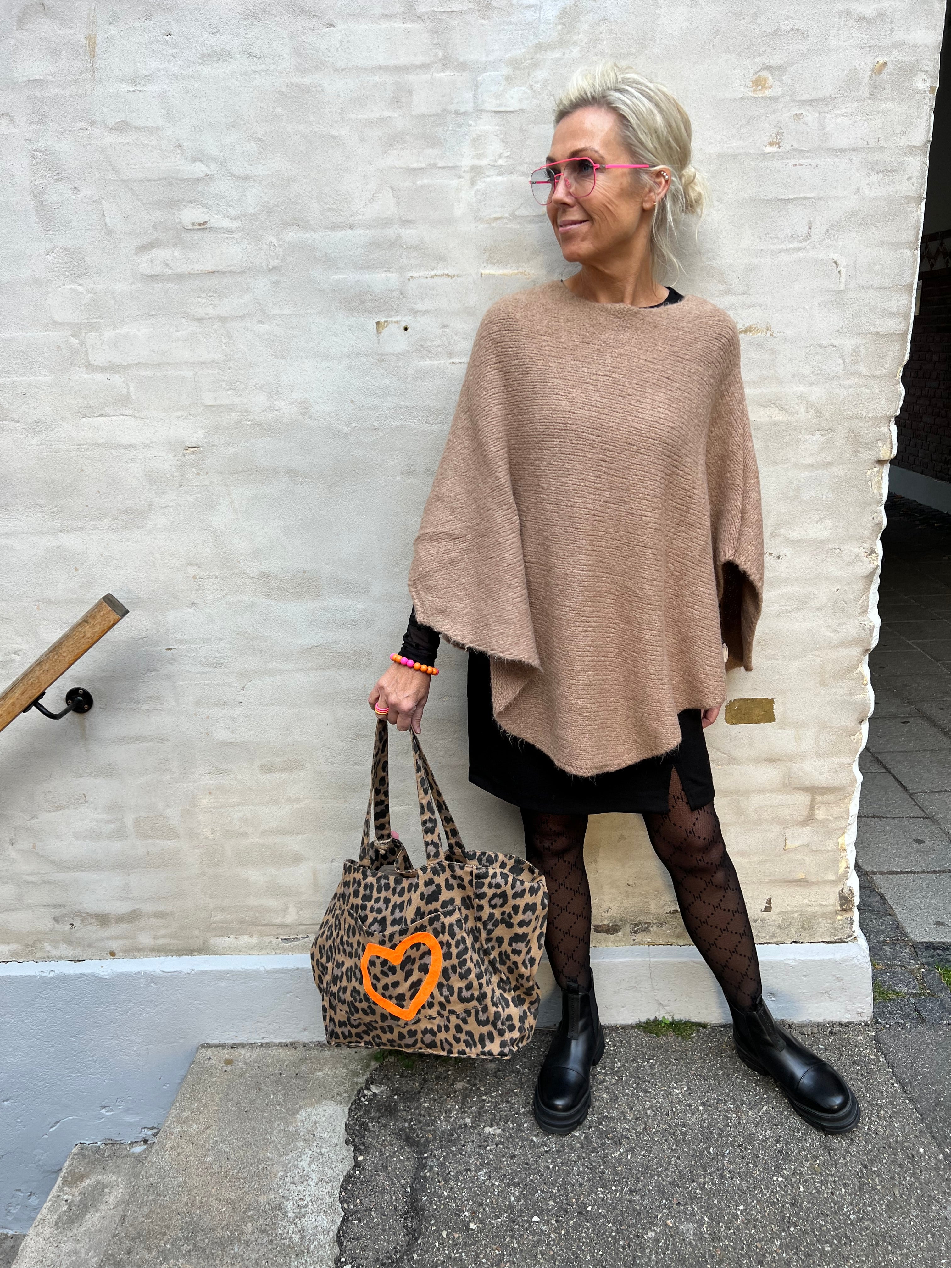 Pella boucle poncho latte