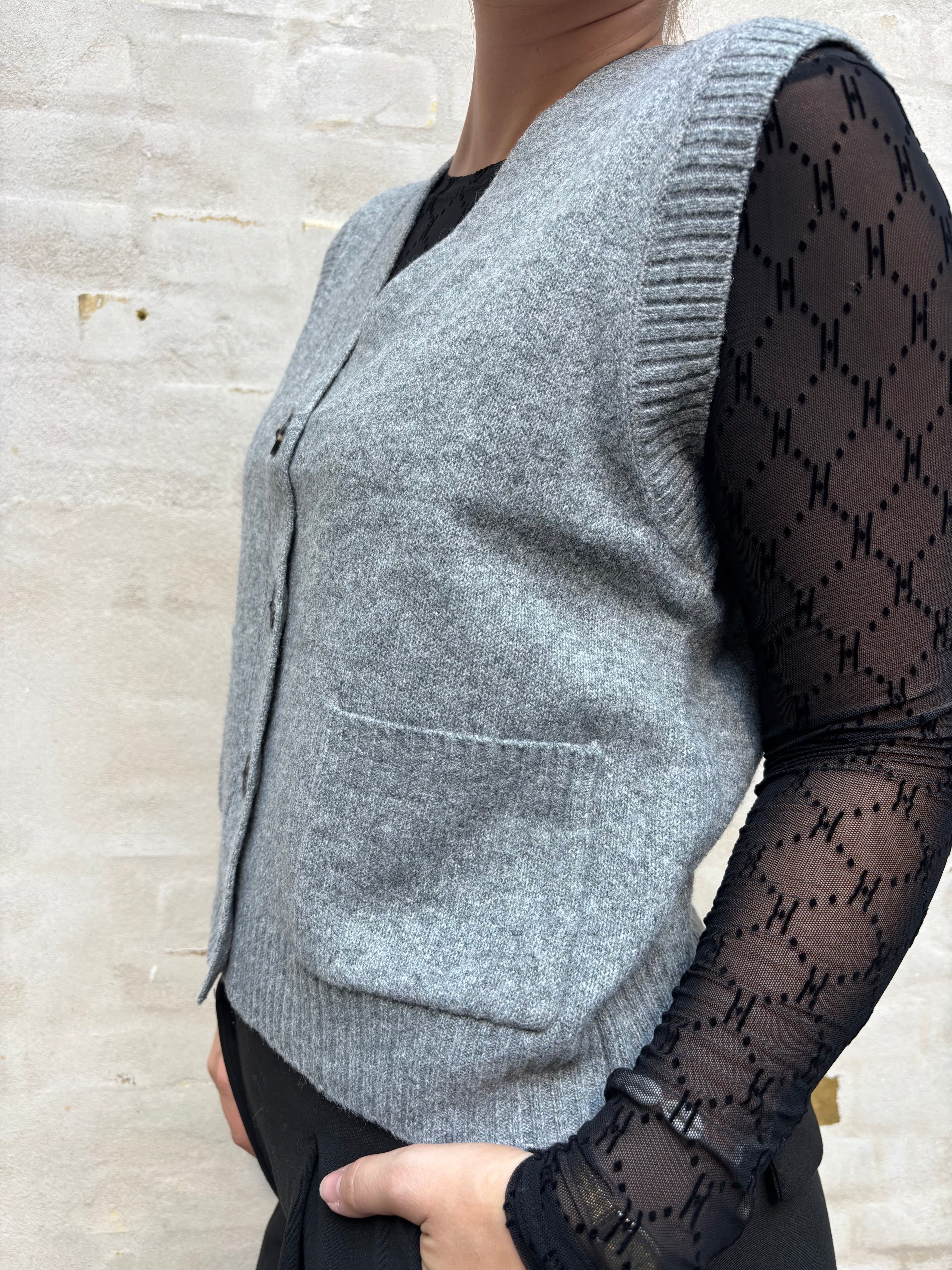 SUPER LIFE V-NECK VEST - Medium Grey Melange