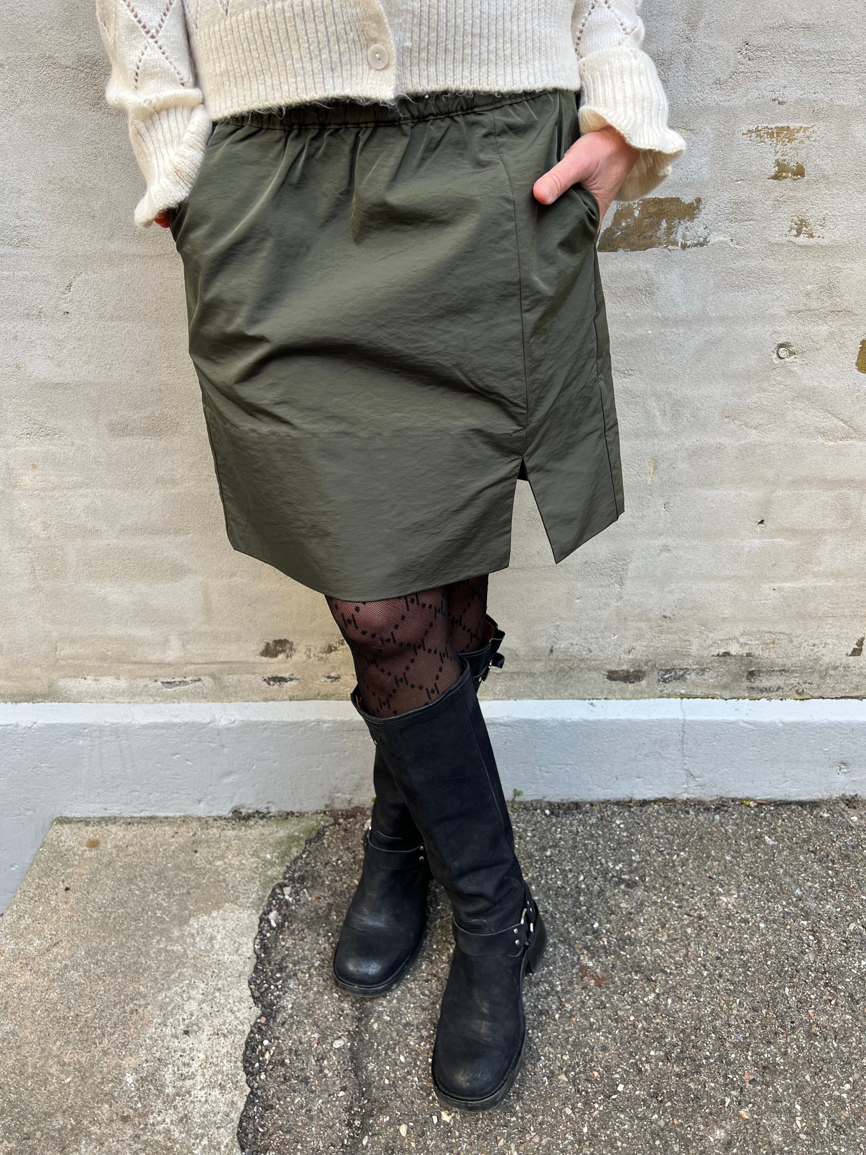 NanneGO skirt dark army