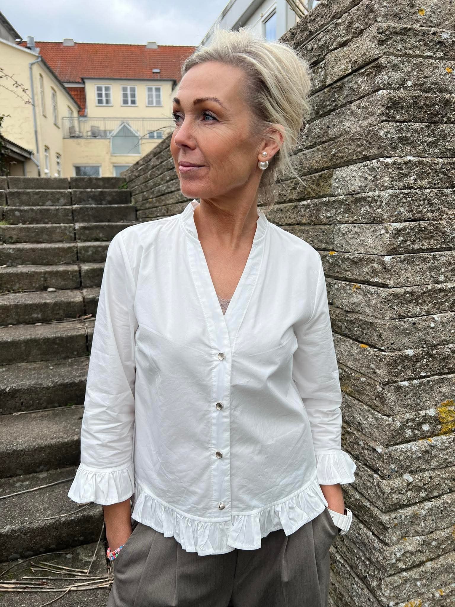 Amy Shirt - White