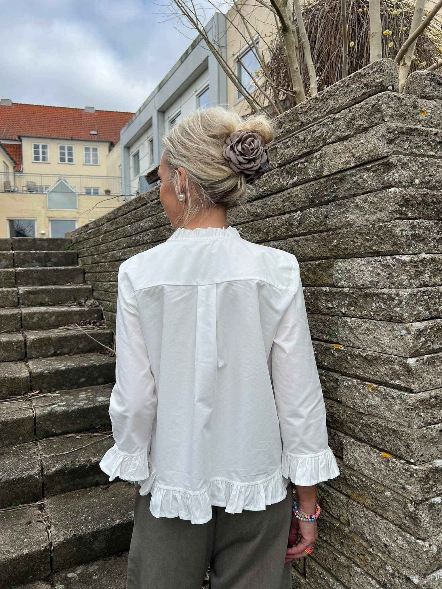 Amy Shirt - White