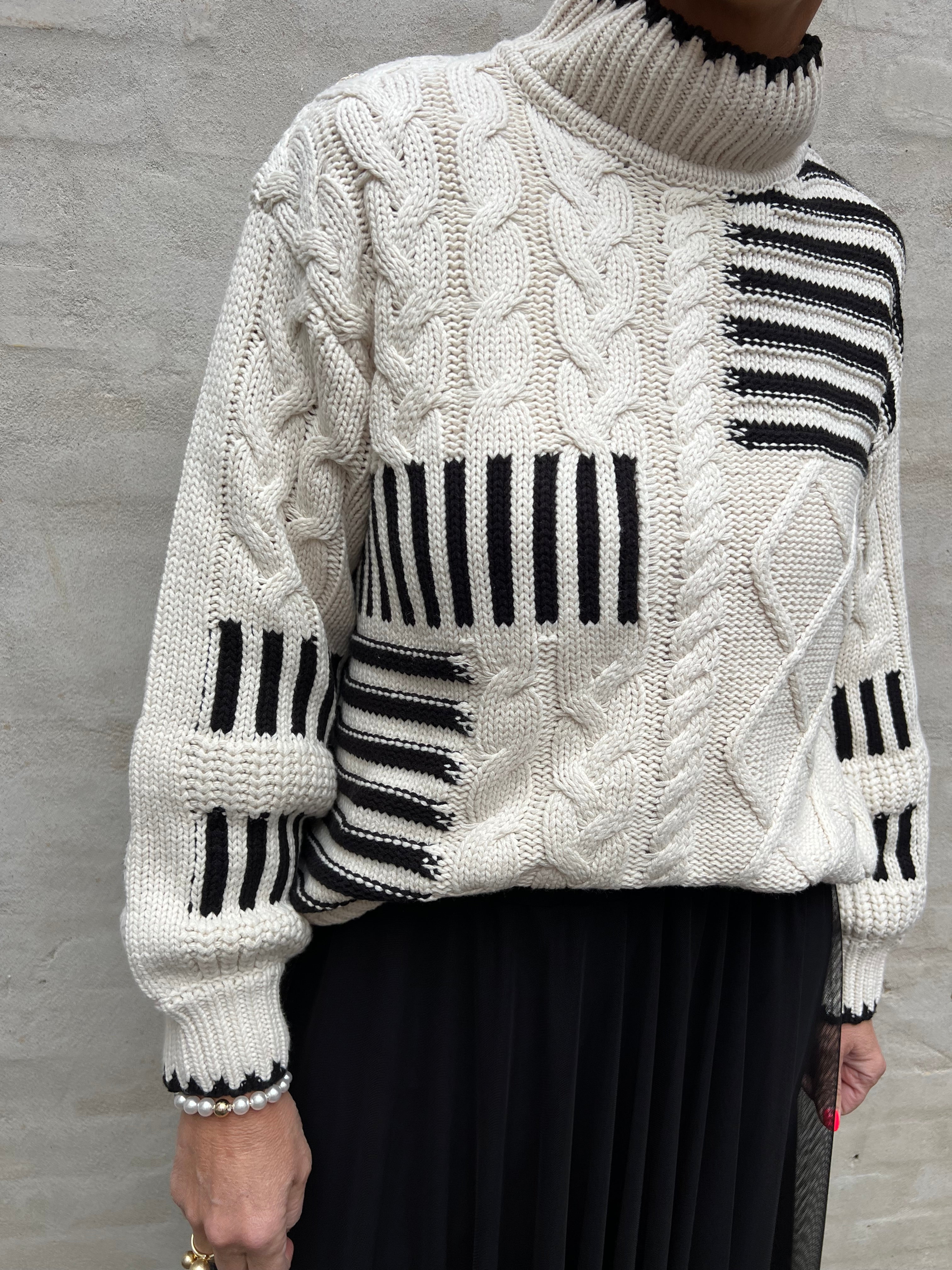 Ruby L/S knit pullover white sand