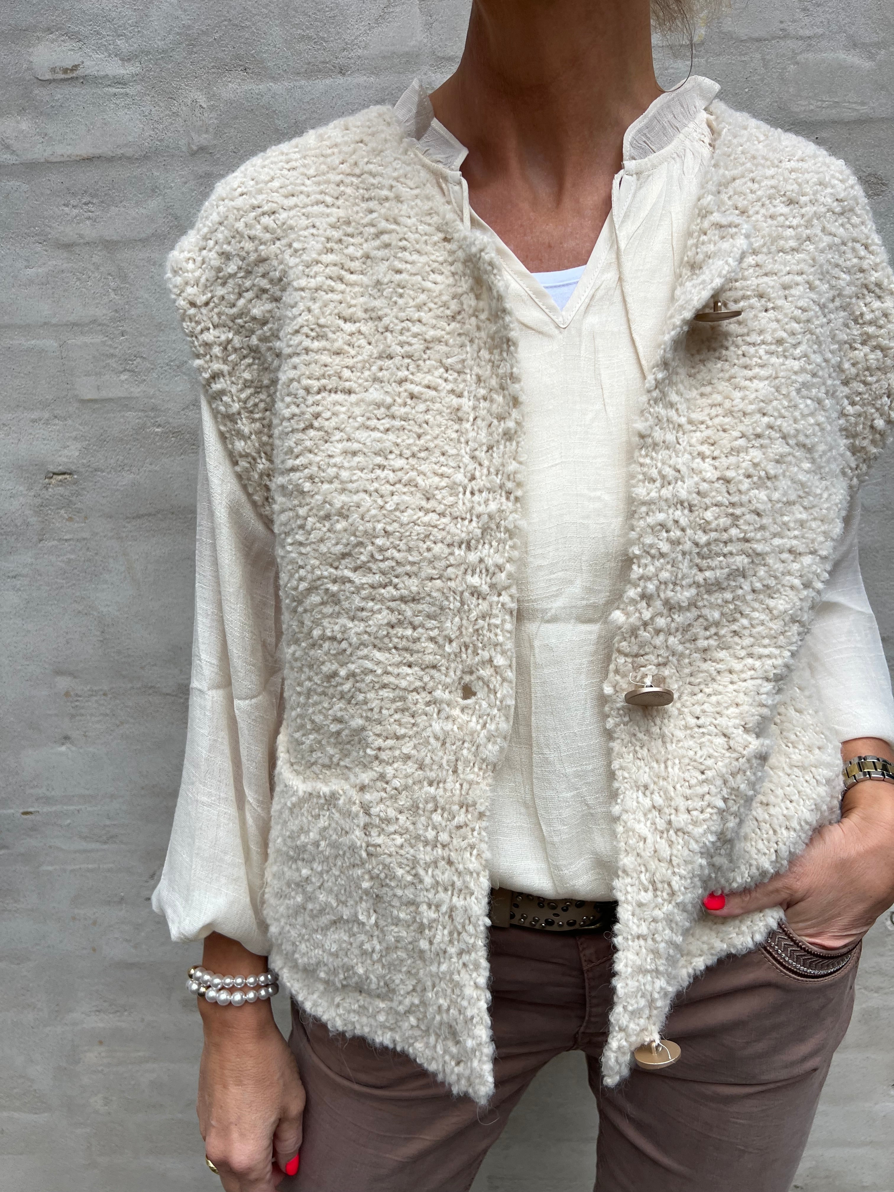 Aura vest beige