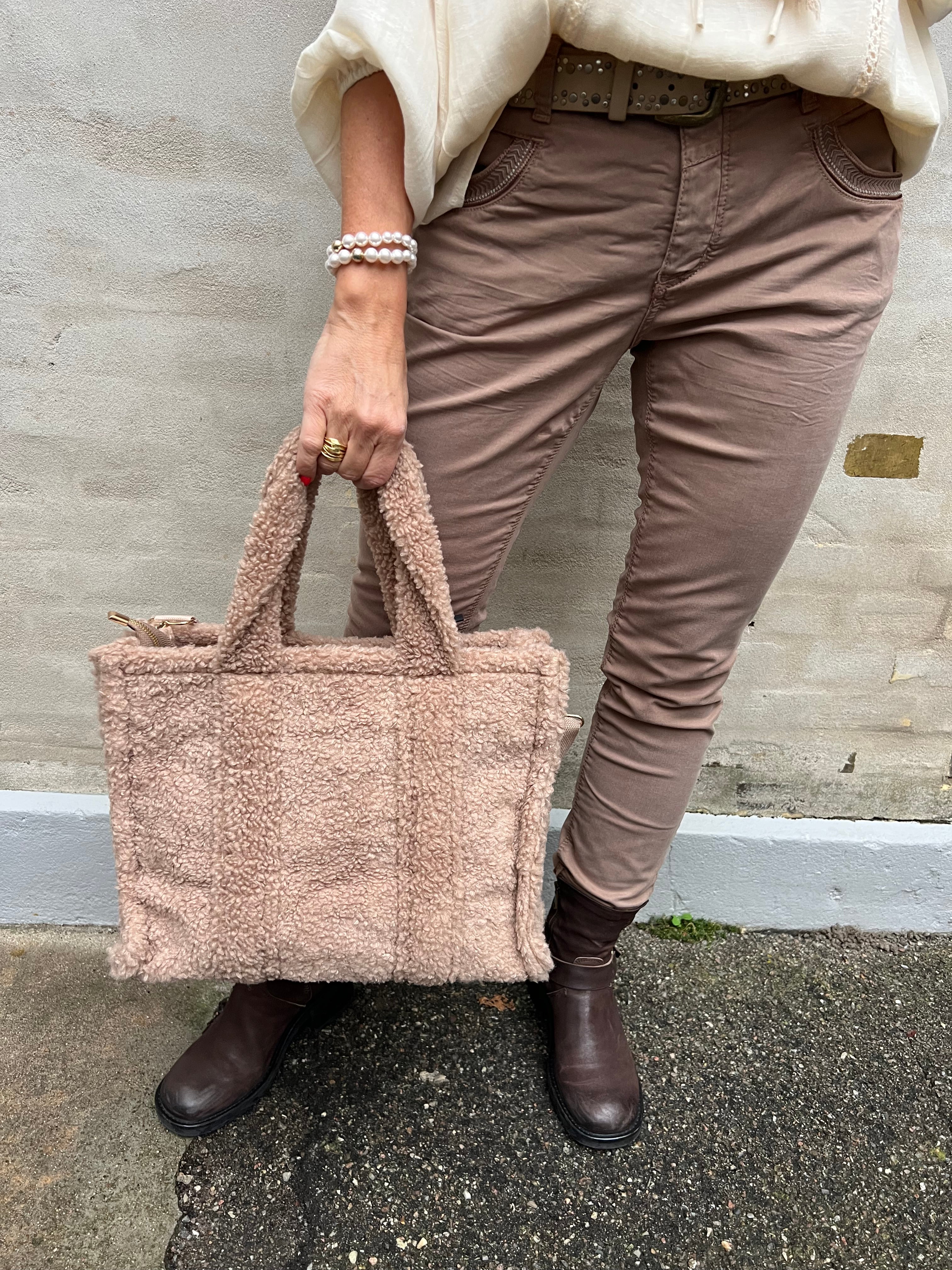 Rikke teddy bag