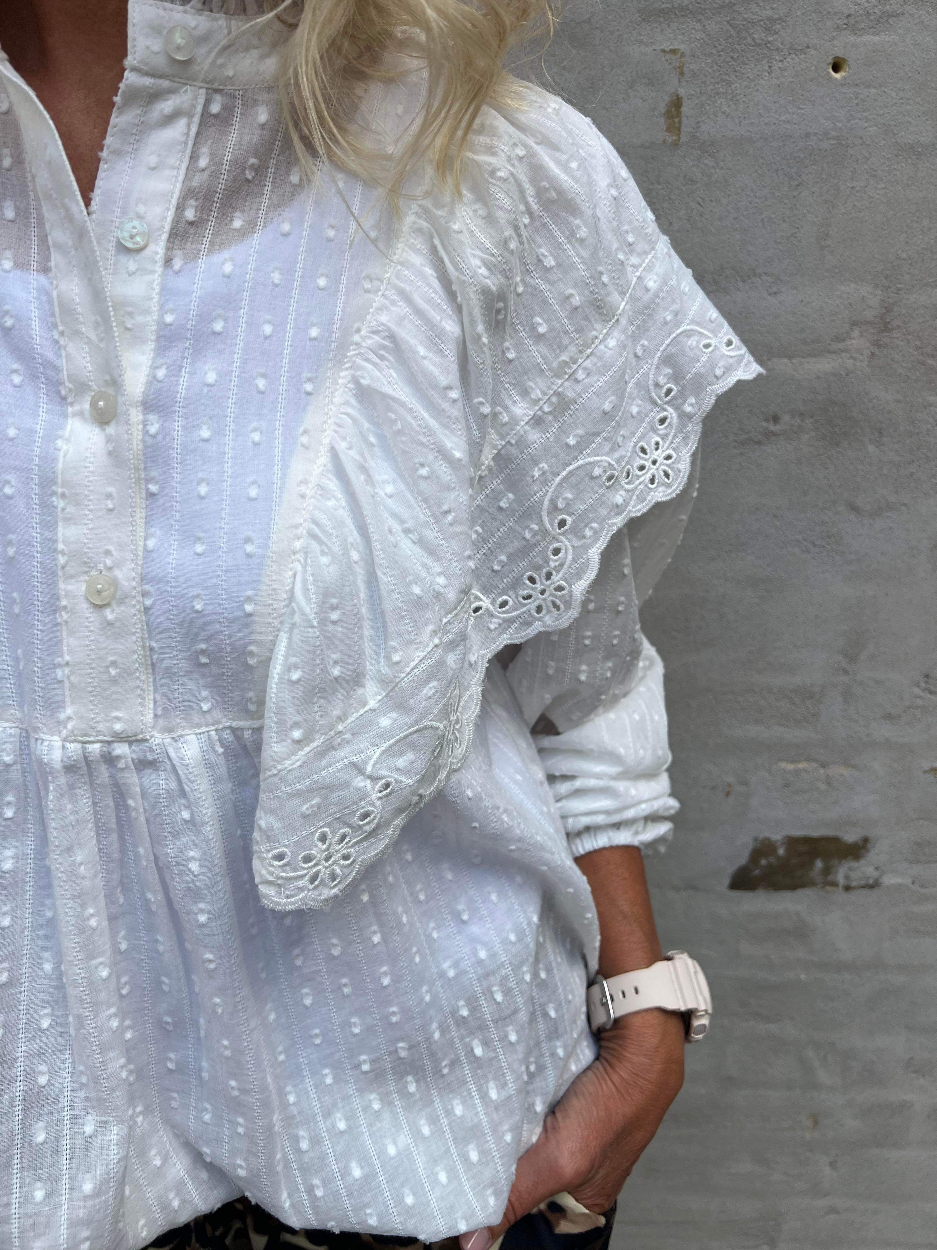 MimiCC frill blouse white