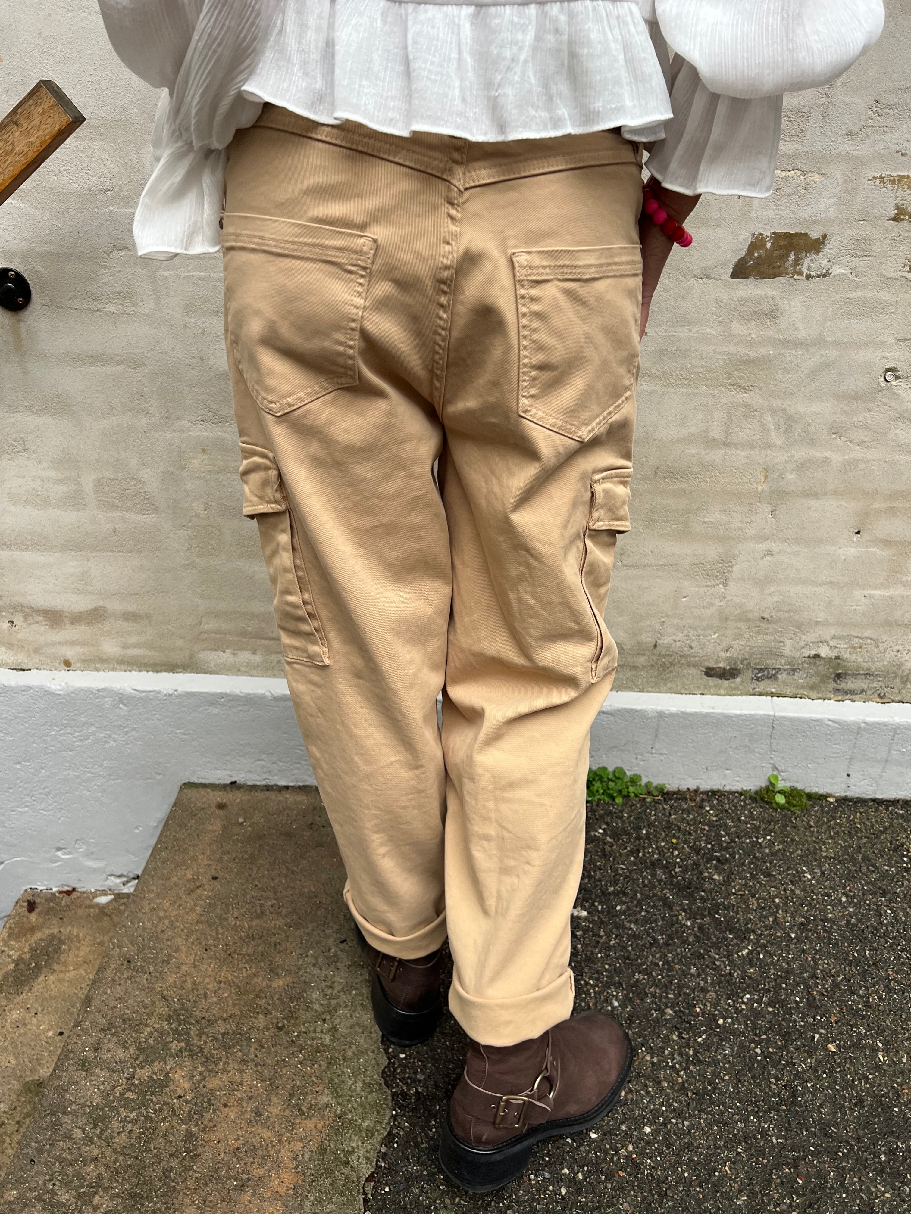 Adeline Ada cargo pant tannin