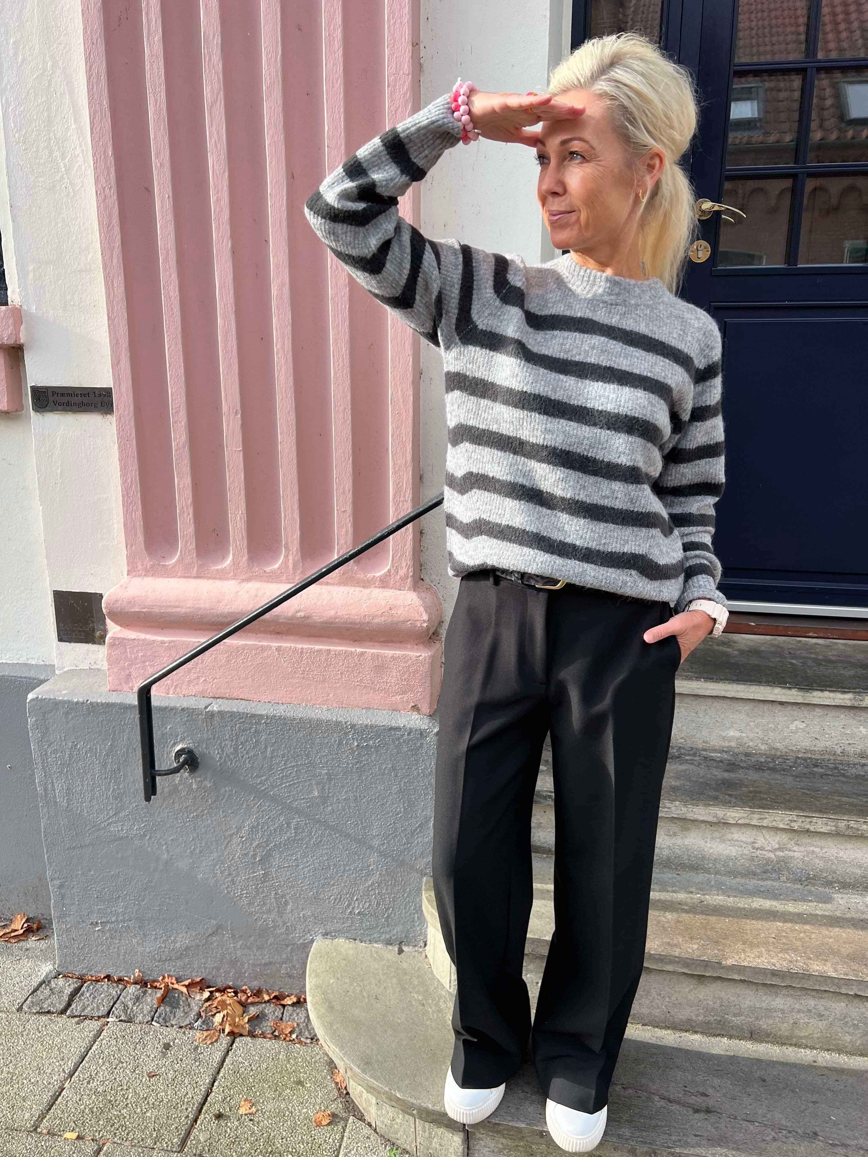 Thora stripe crewneck knit sharkskin