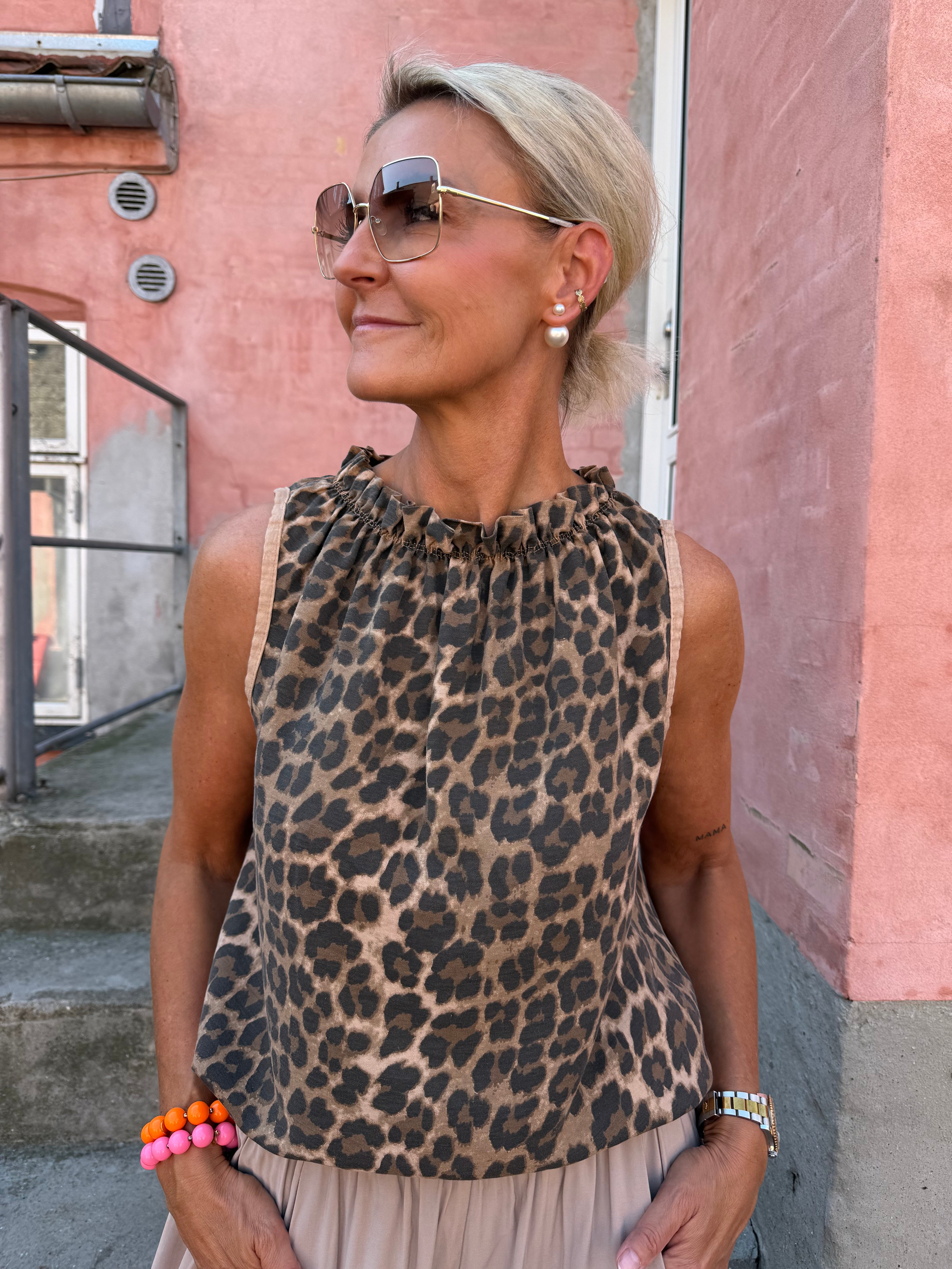 PREORDER-Lucina Top - Camello Leo