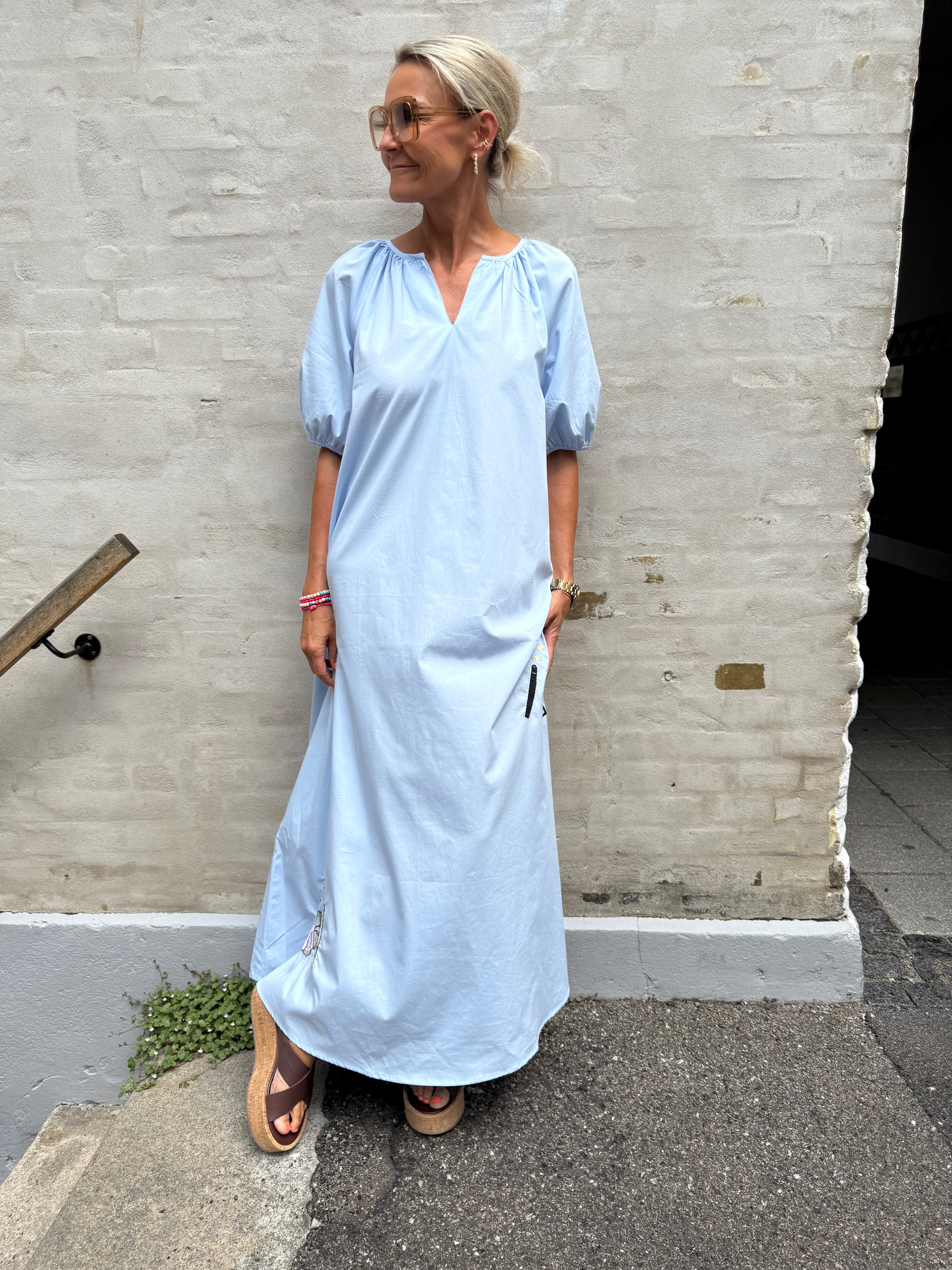 OYSTER DRESS - Baby blue