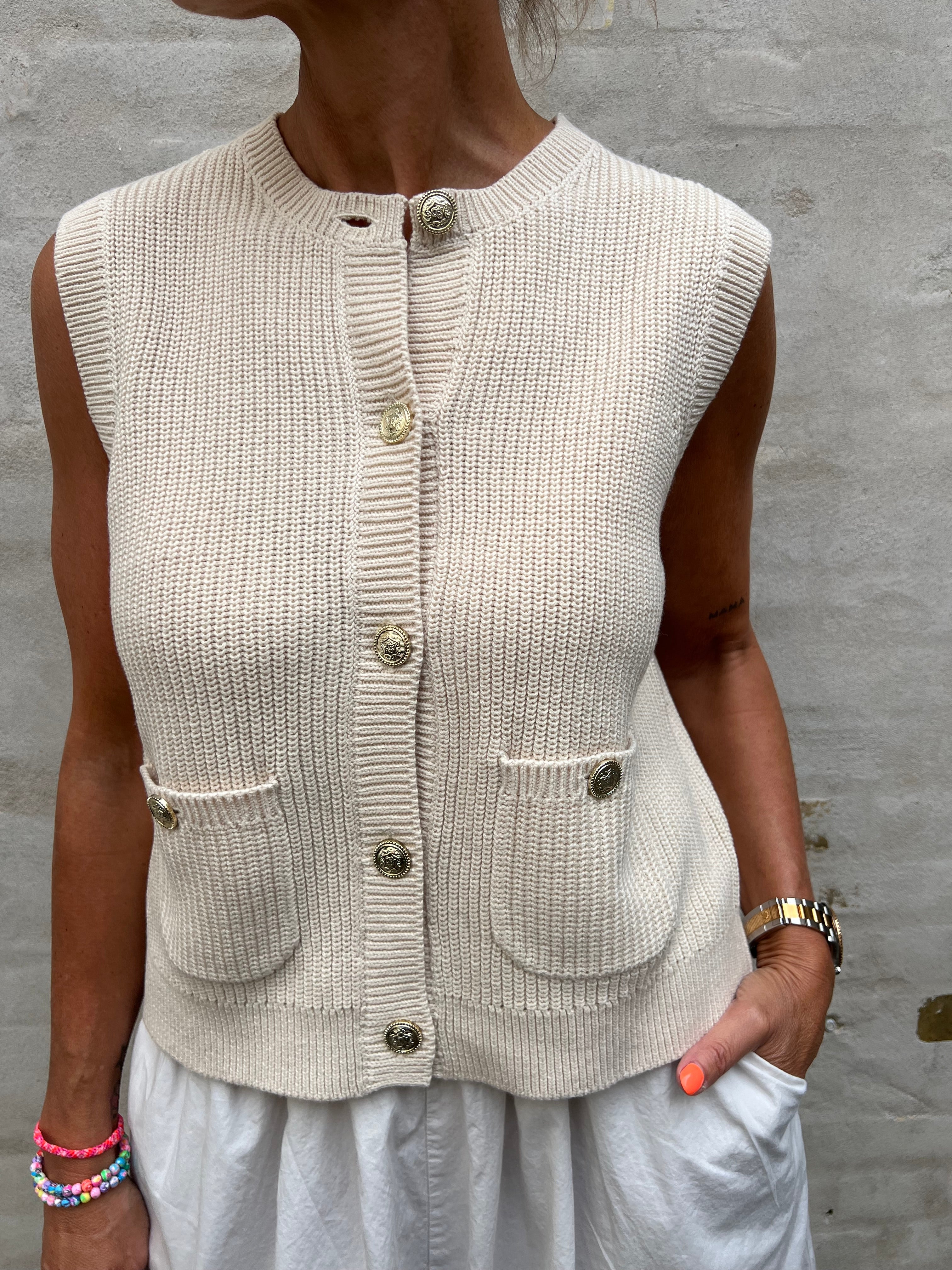 PREORDER-STELLA O-NECK VEST - Whitecap Gray