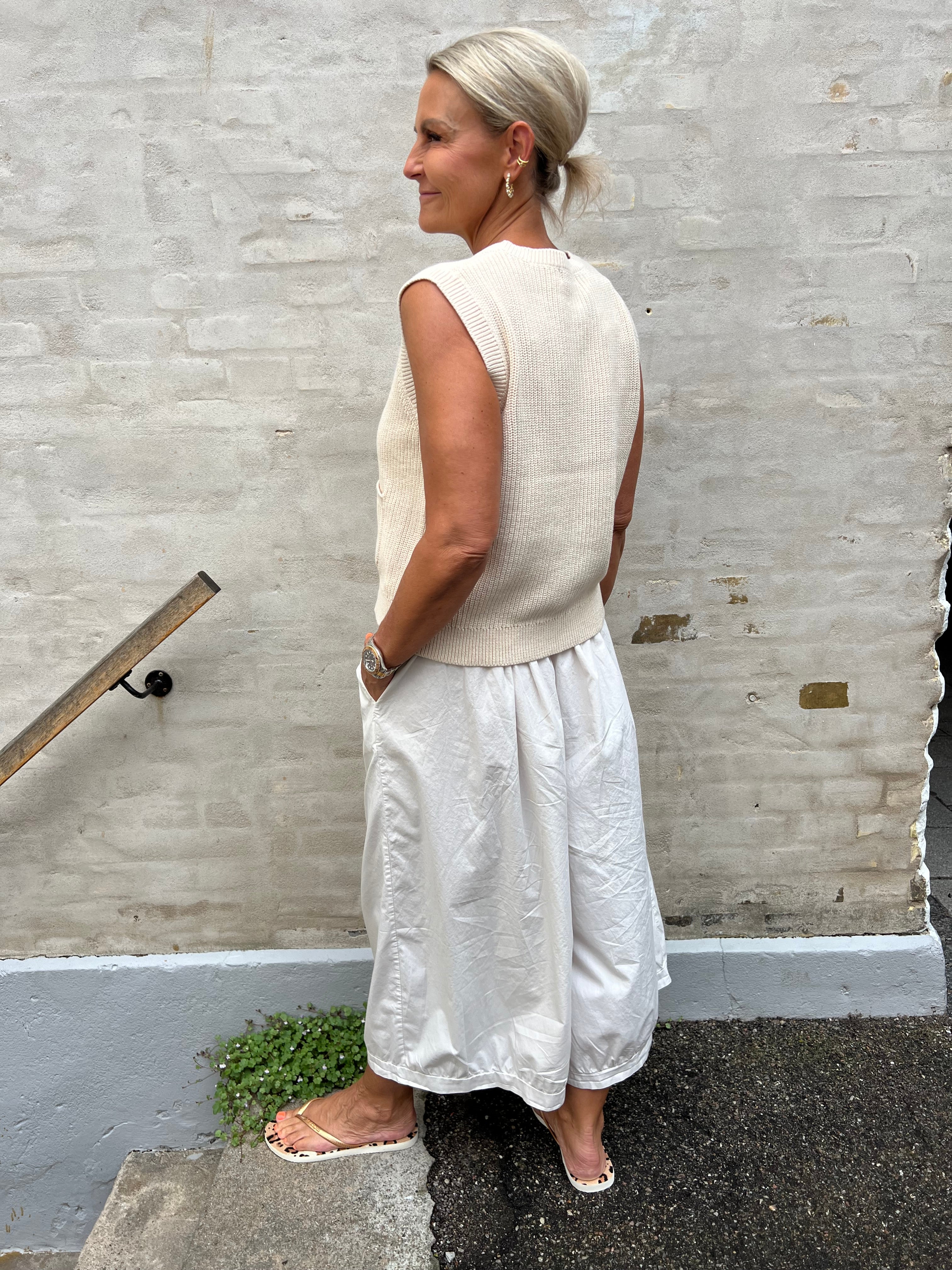 PREORDER-STELLA O-NECK VEST - Whitecap Gray