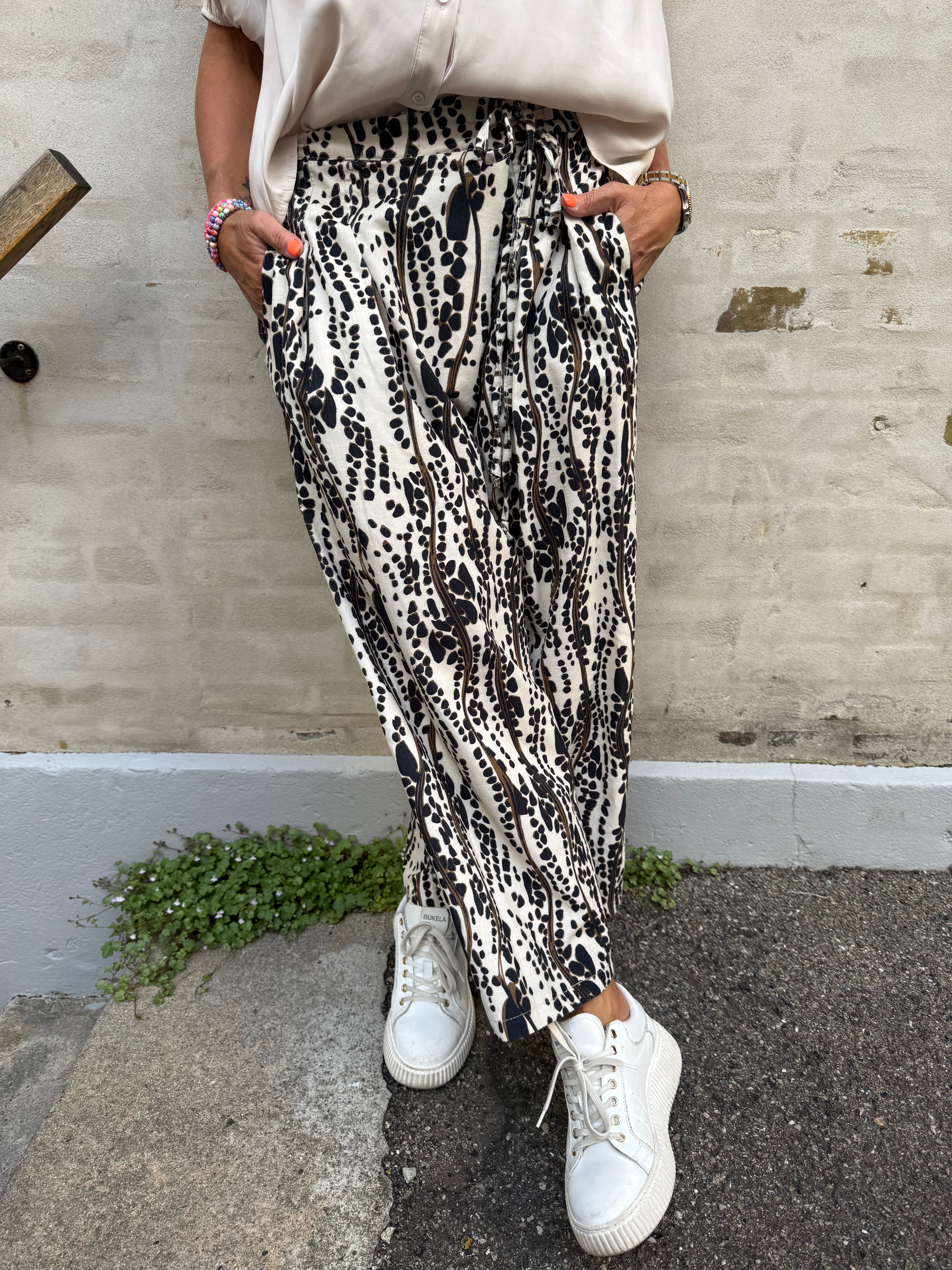 Roselyn Pants - Nero Print