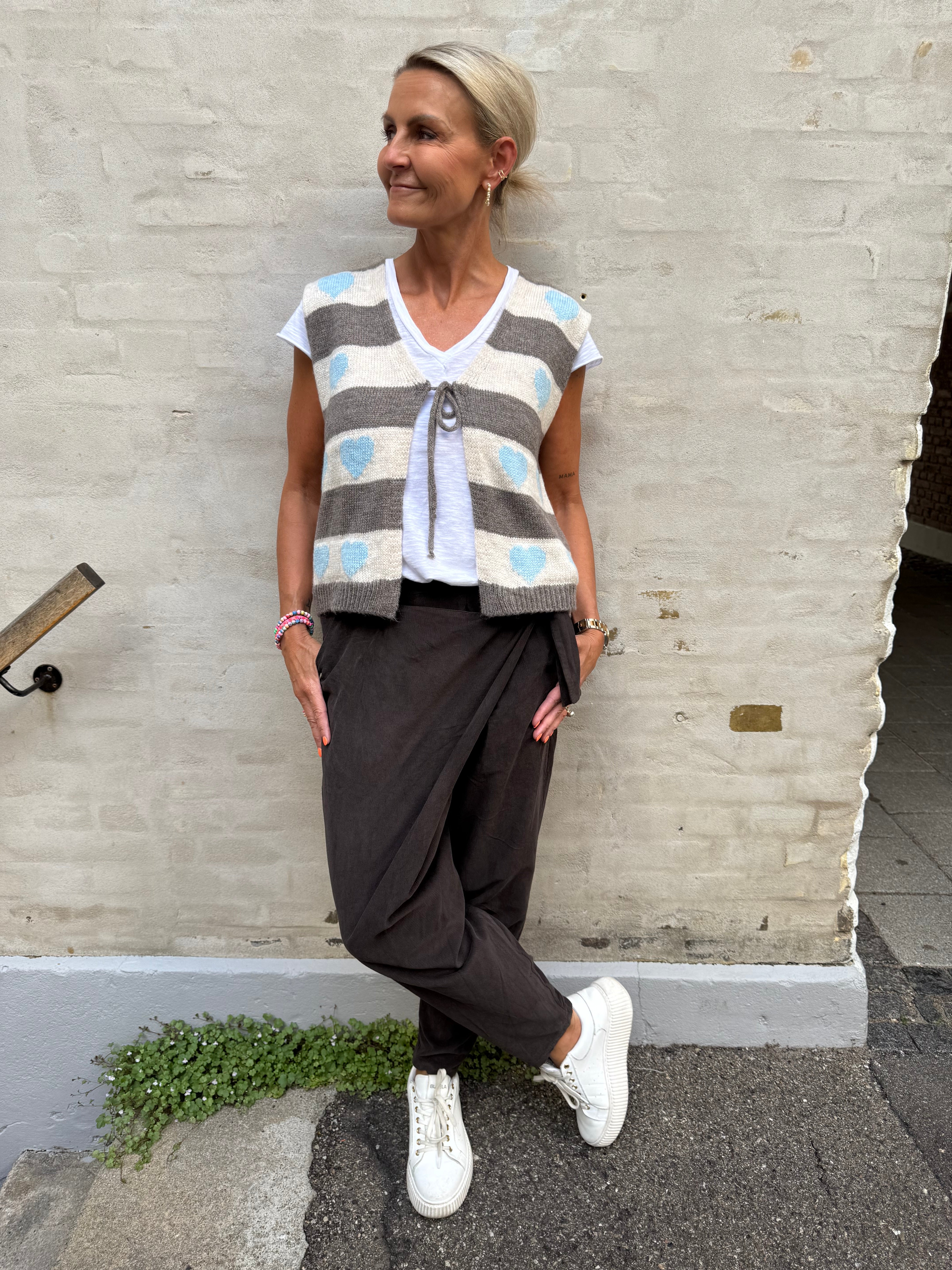 Phoenix Knit Vest - Celeste