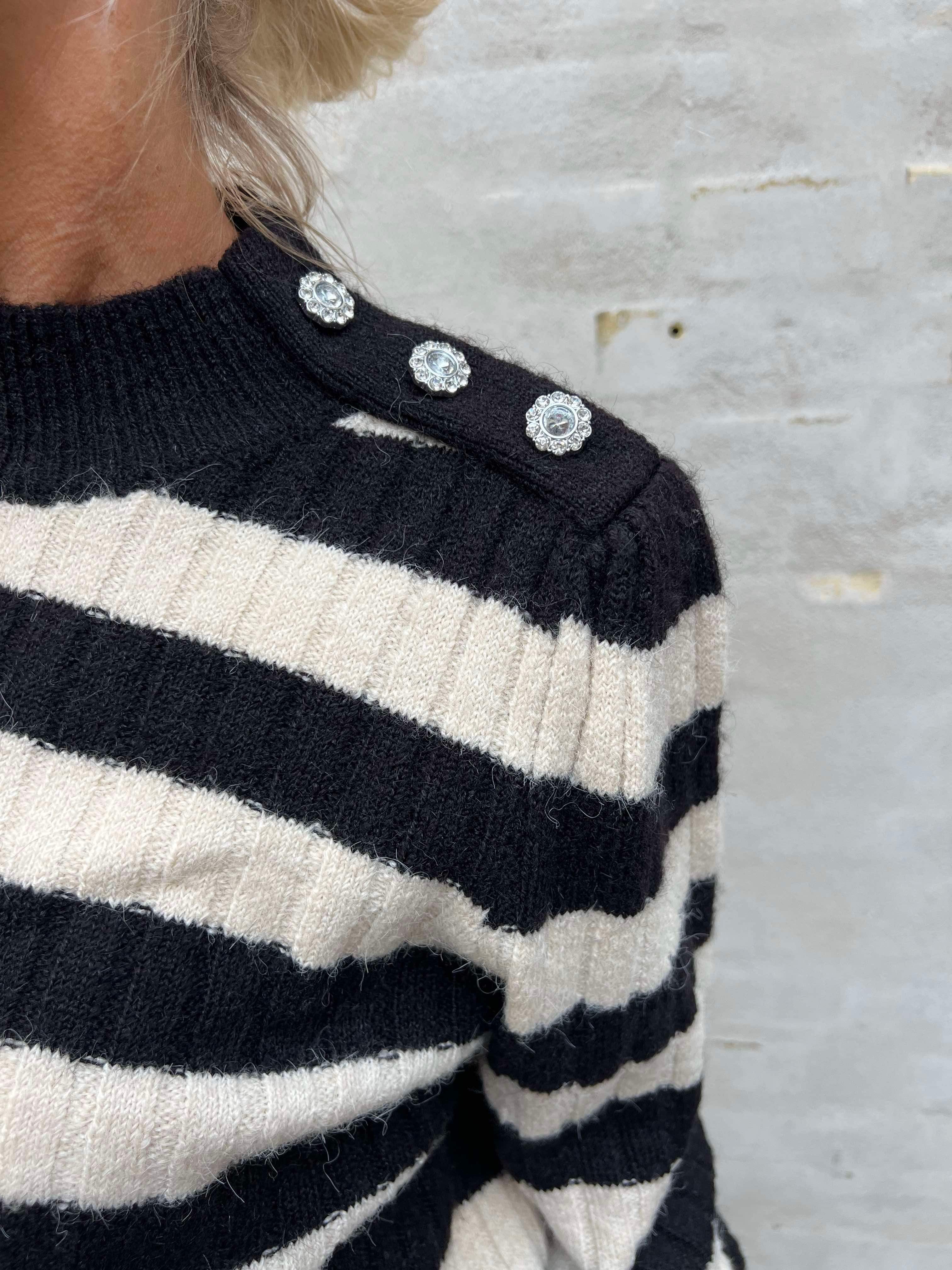 Elya LS highneck pullover black/stripes