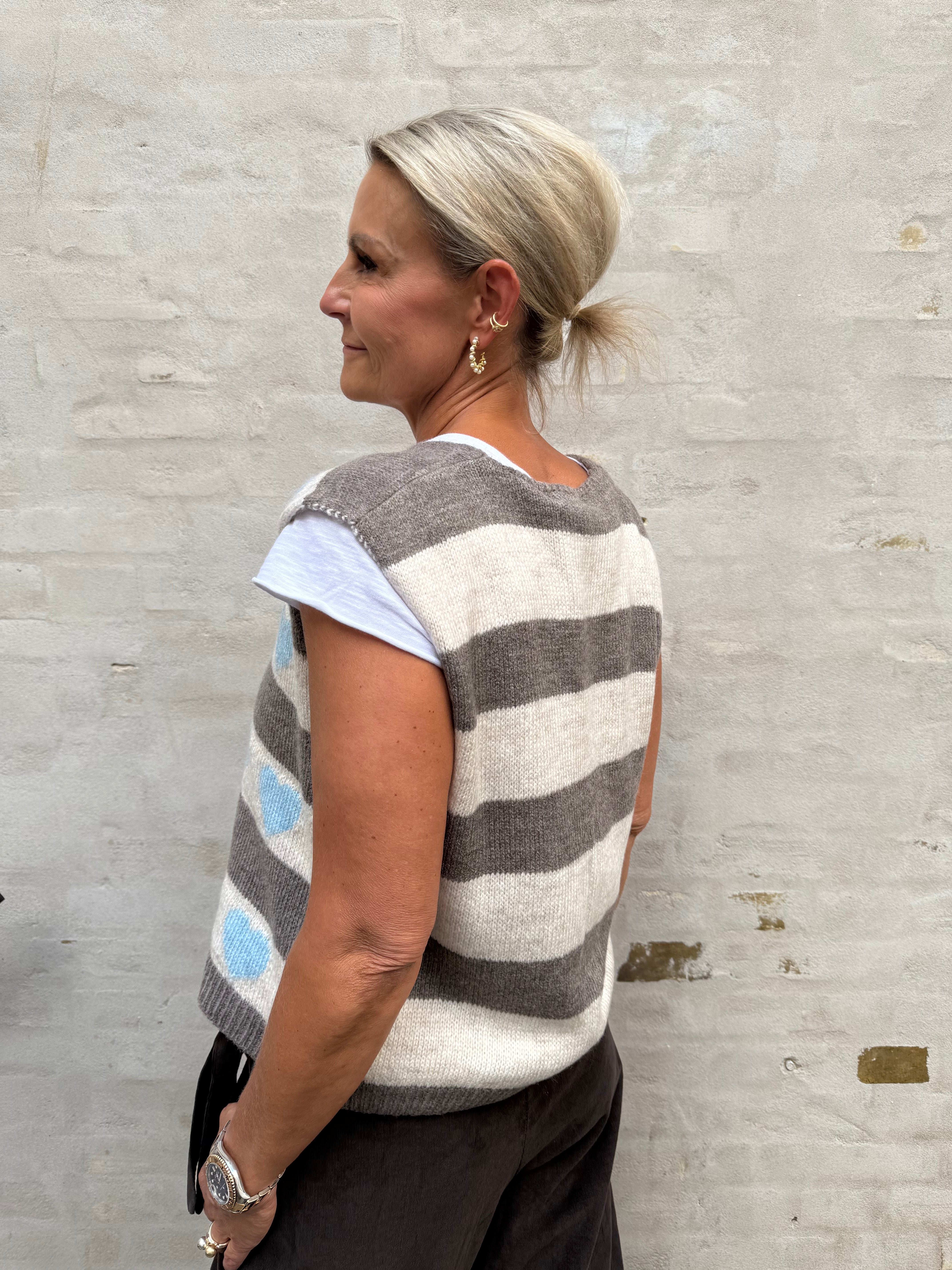 Phoenix Knit Vest - Celeste