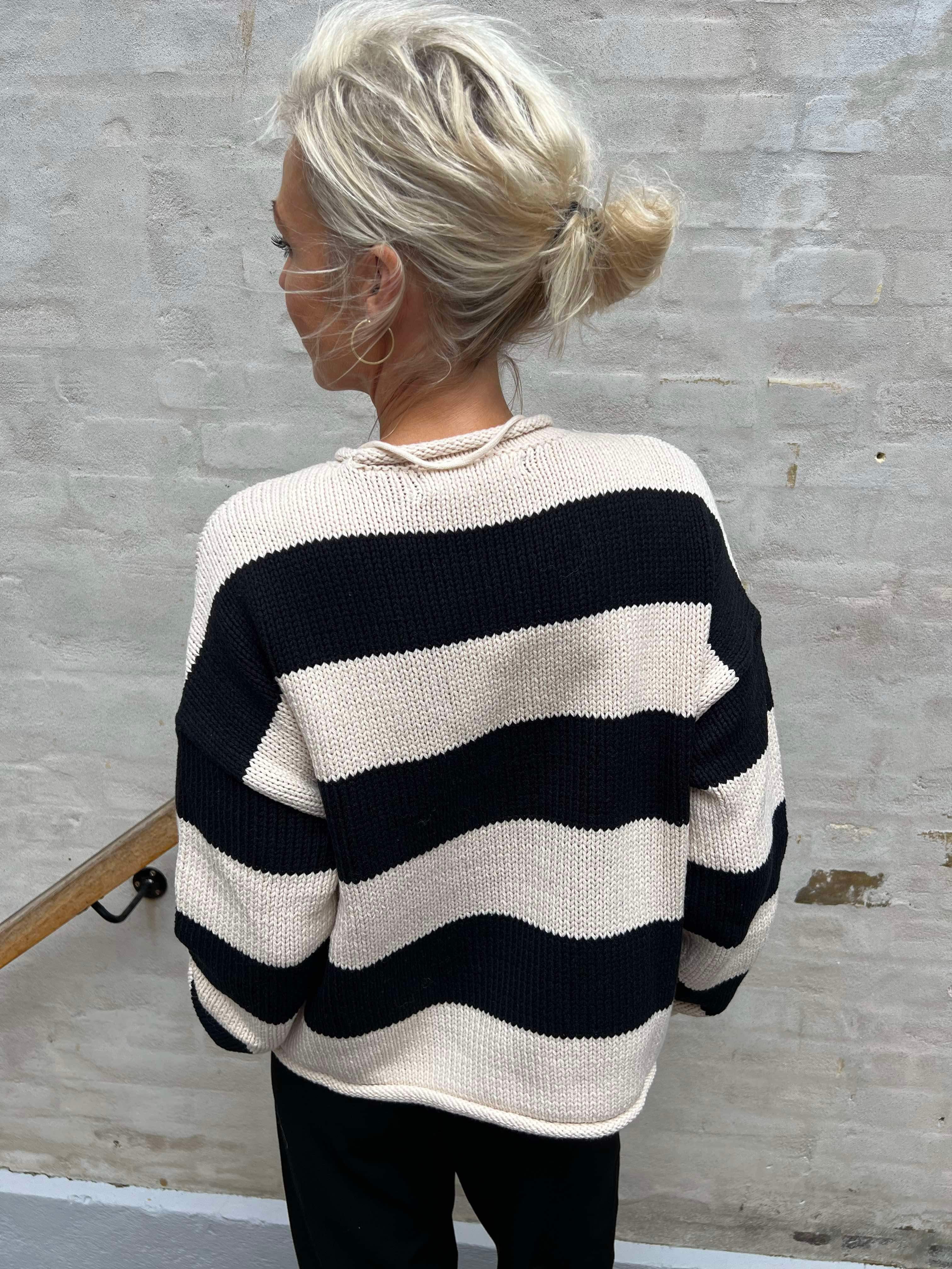 Leonora rolledge pullover birch/black stripes