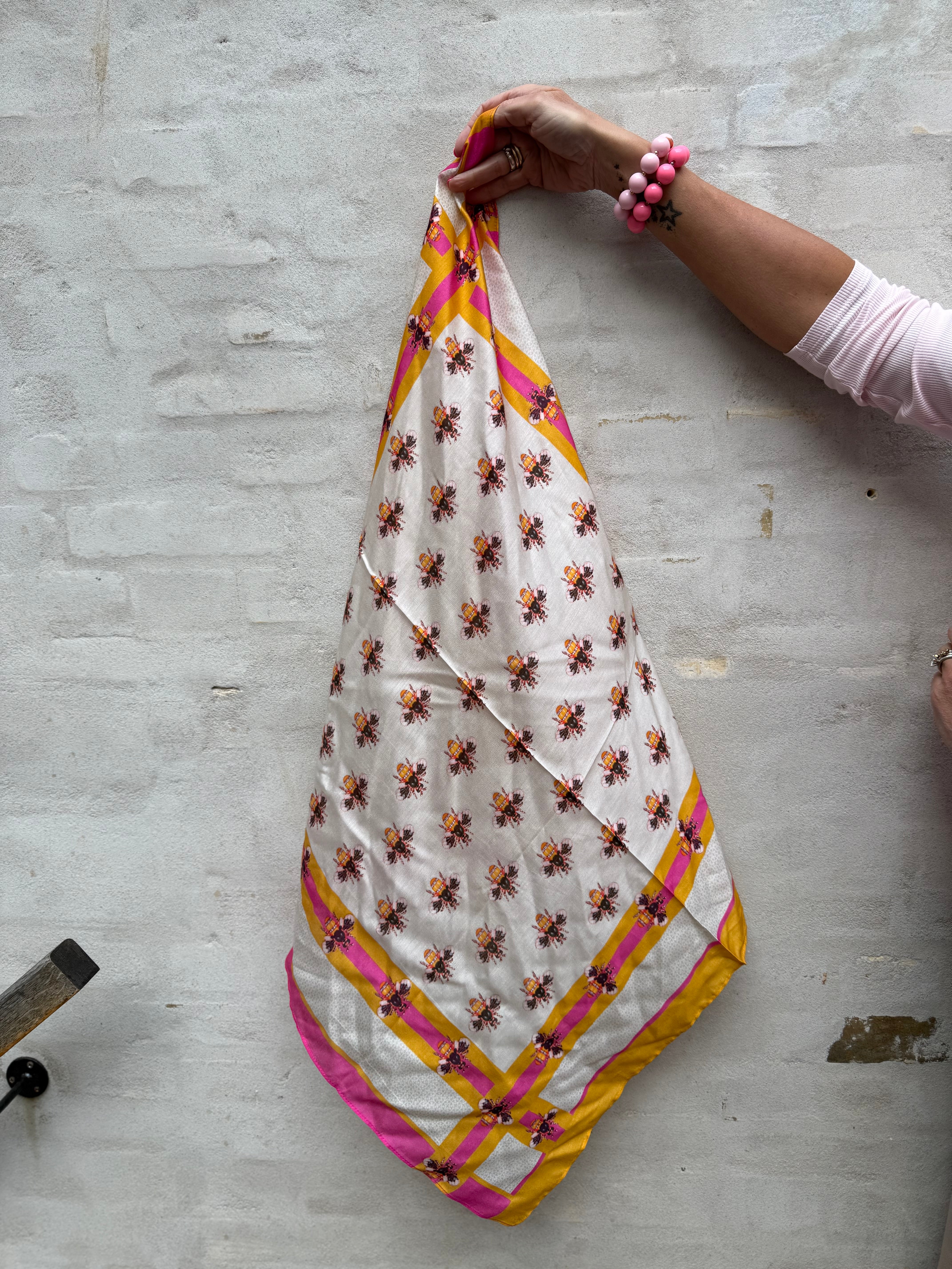 Bee You Scarf - Yellow Pink