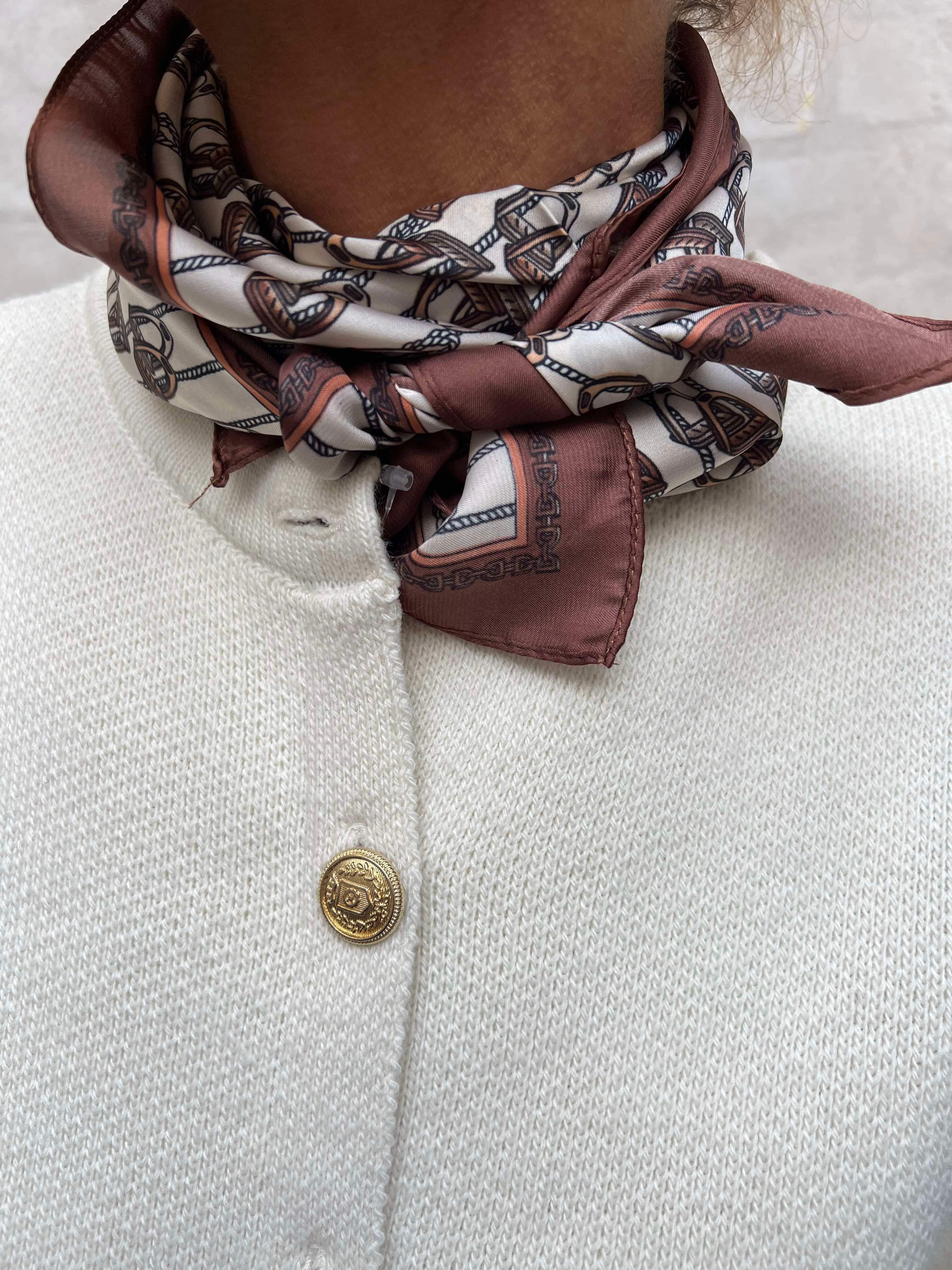 Silke mini scarf brown