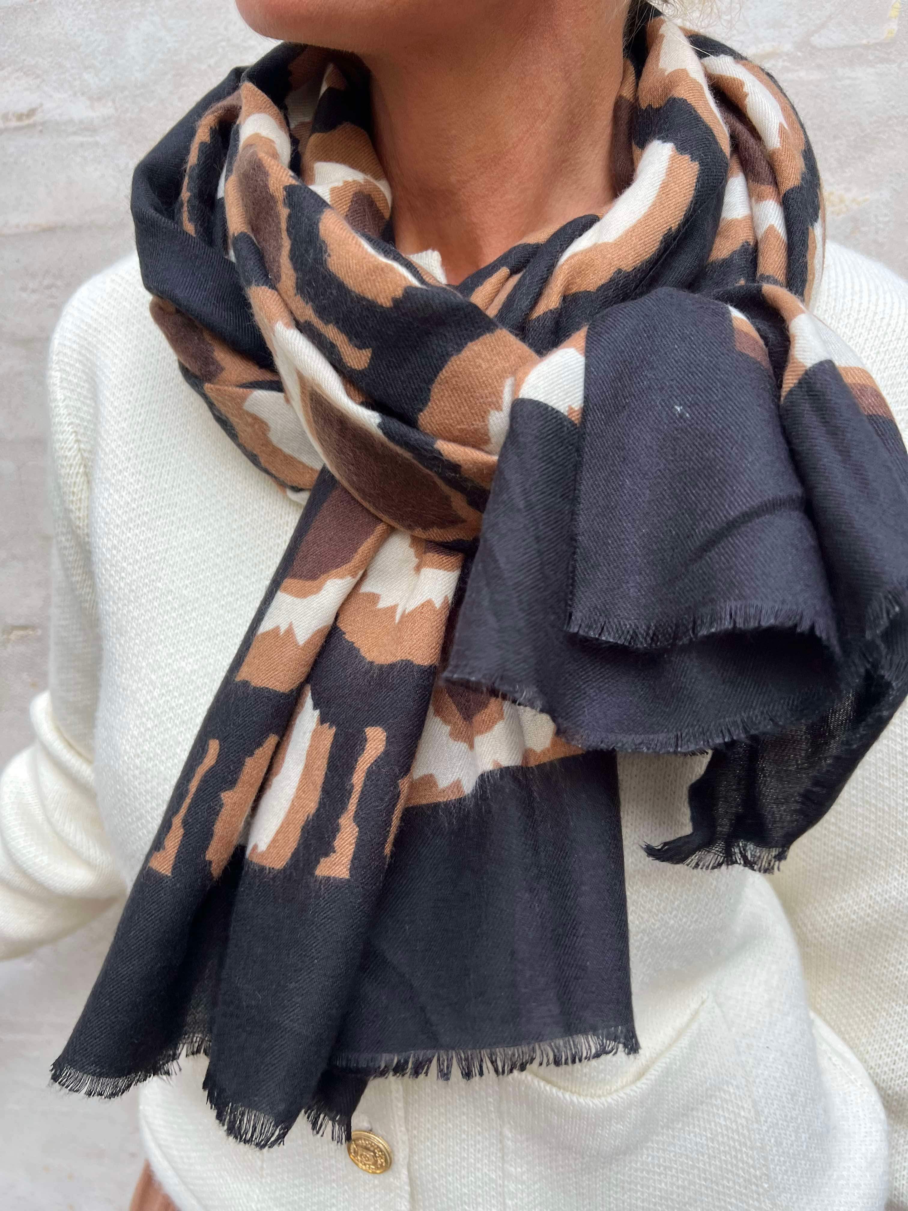 Splash scarf camel black