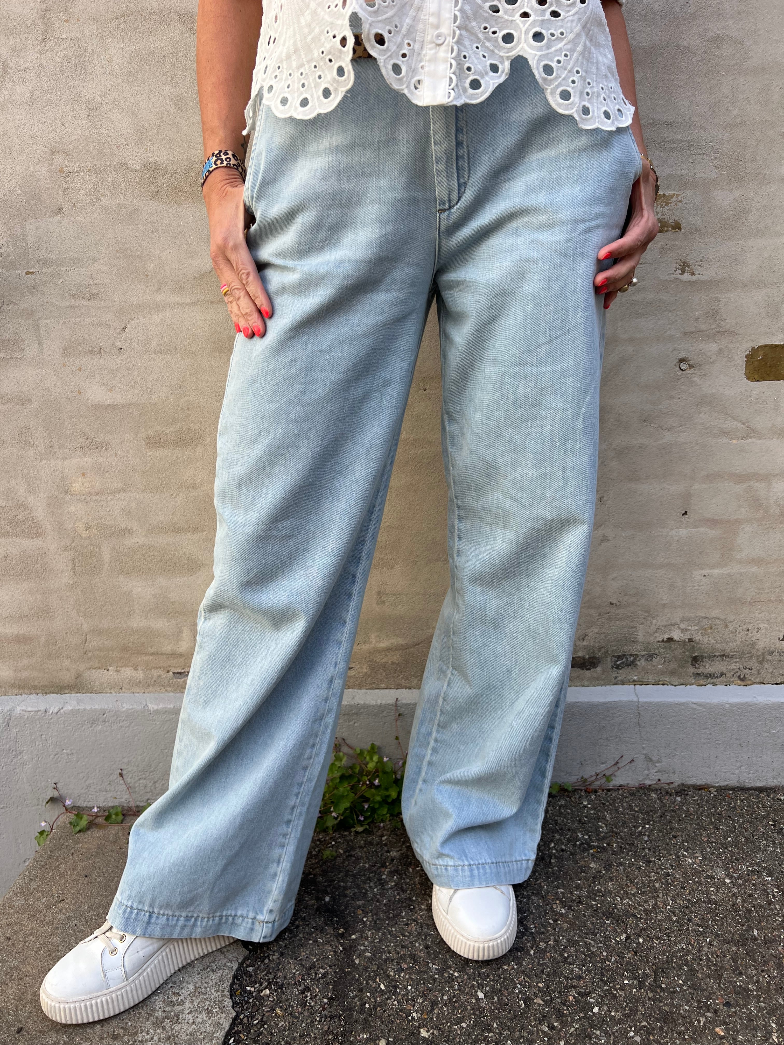 Nettie box jeans Lt. denim