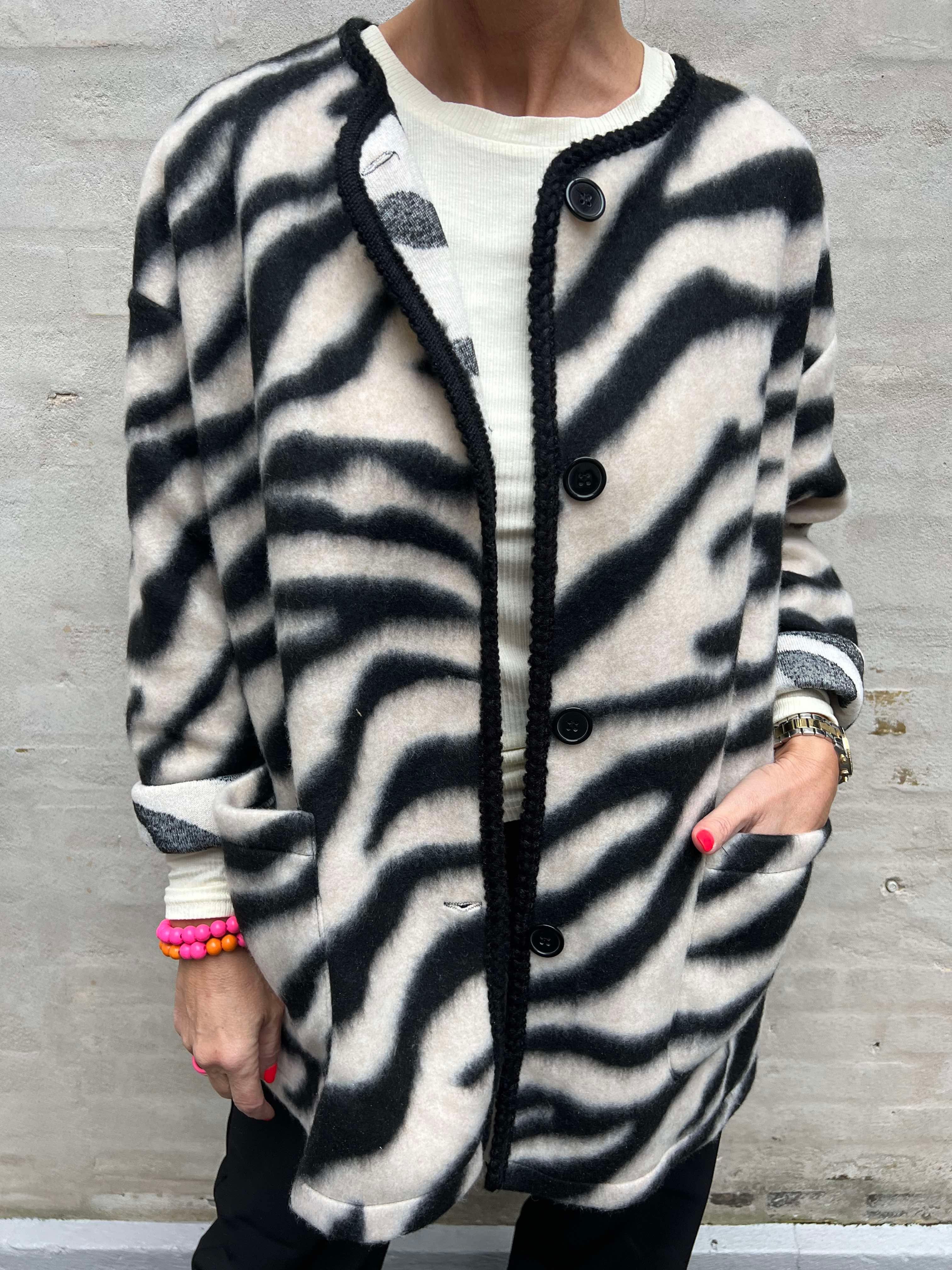 Zeleste fleece jacket zebra