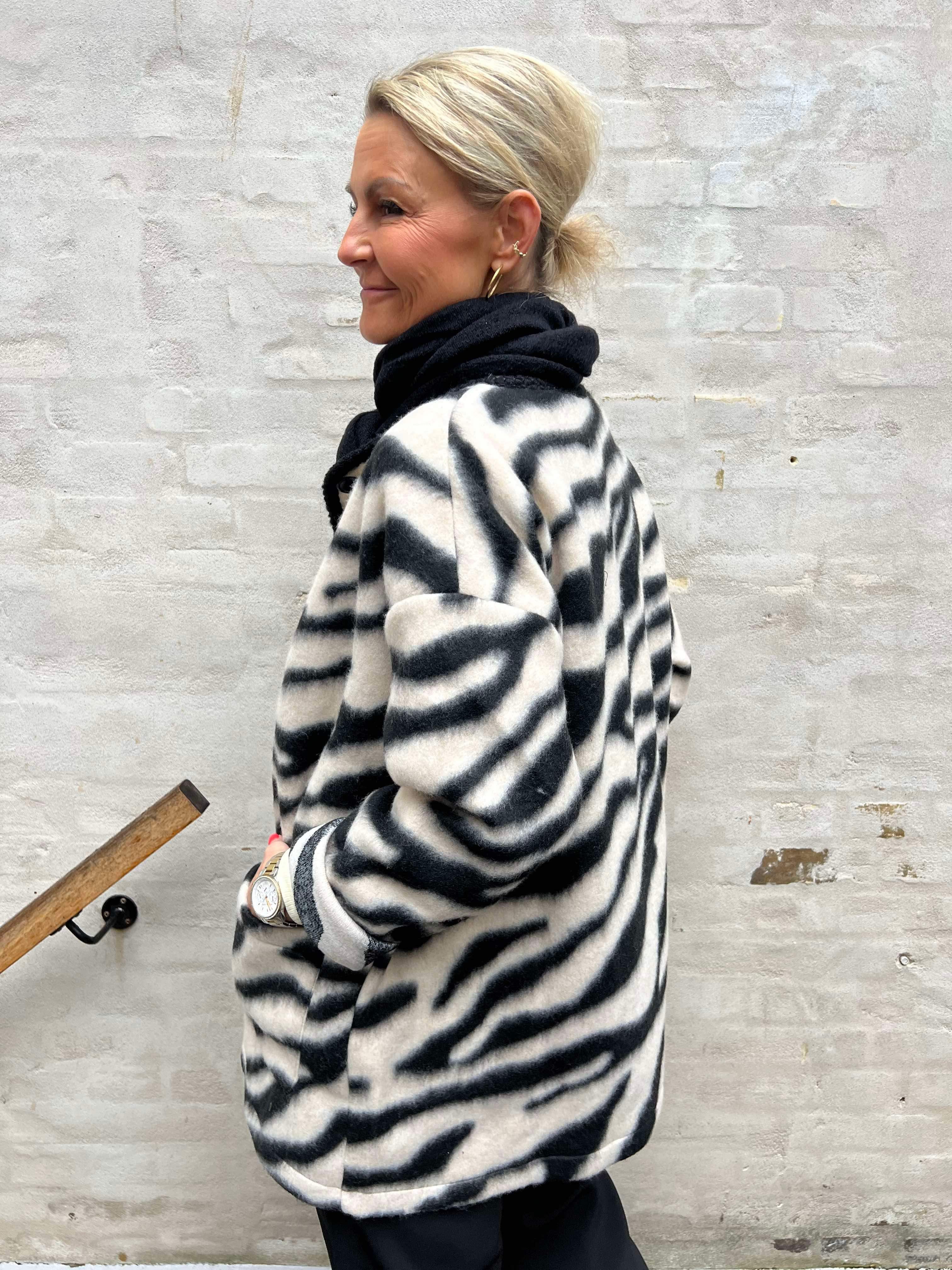 Zeleste fleece jacket zebra