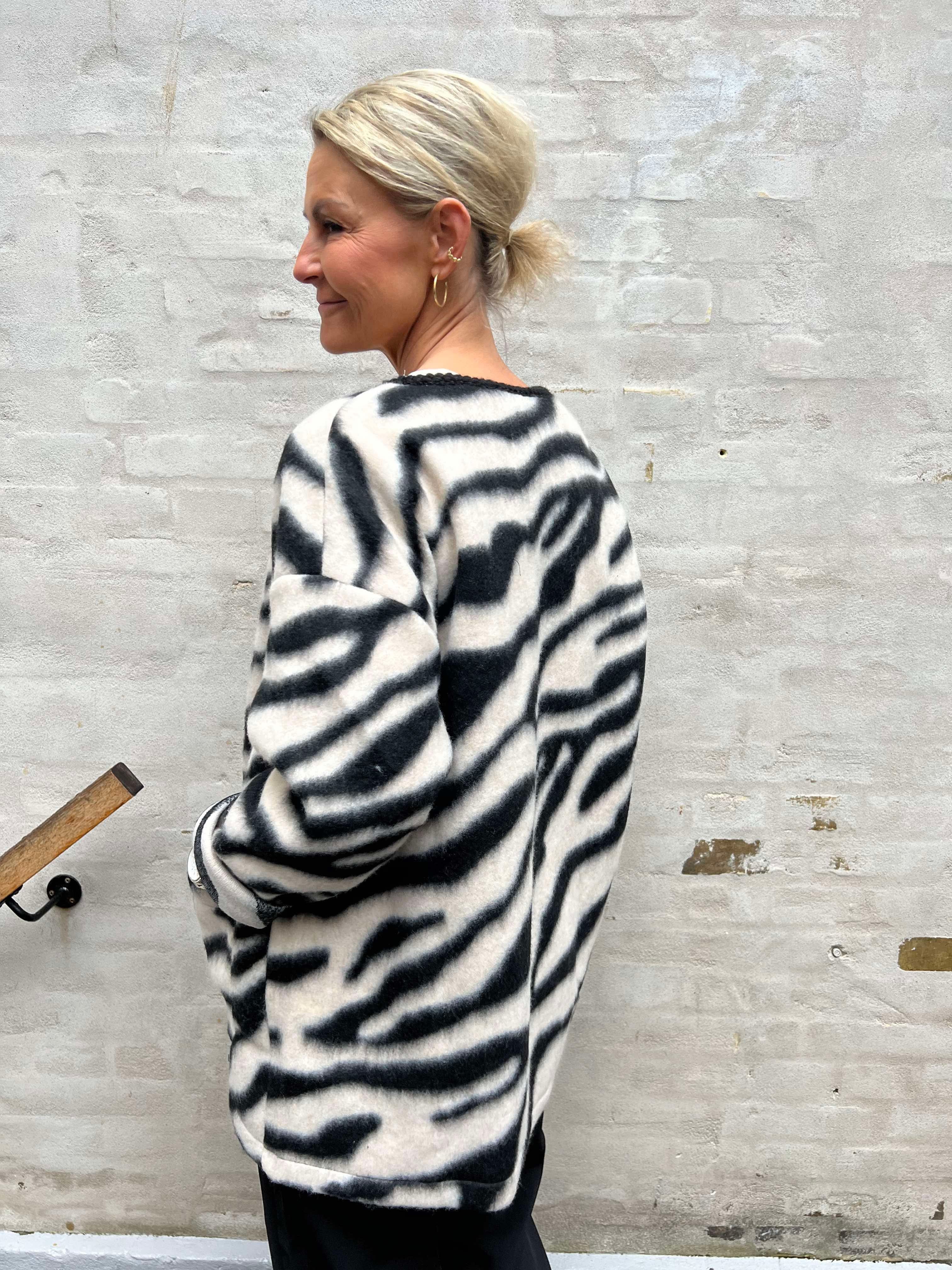 Zeleste fleece jacket zebra