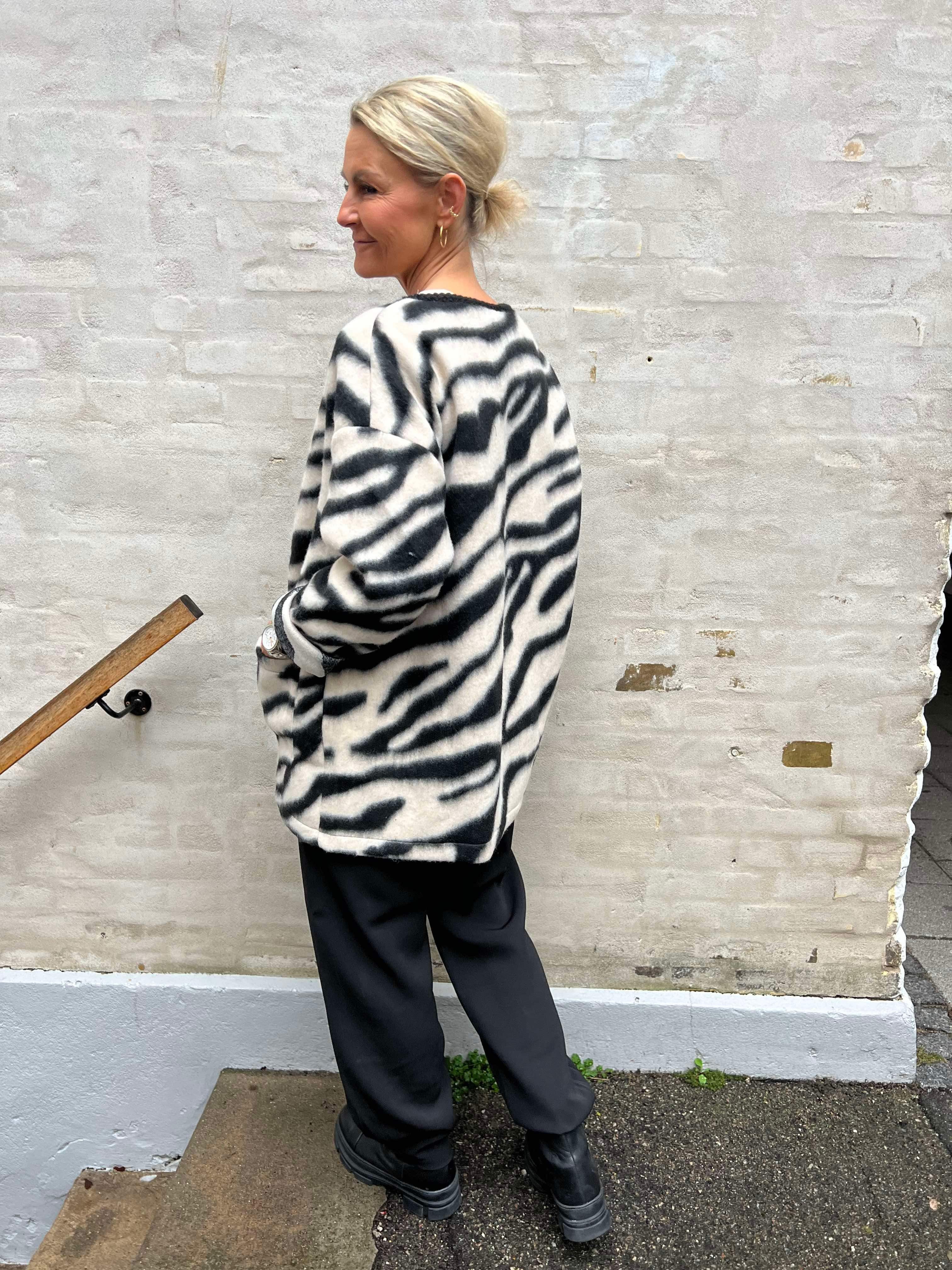 Zeleste fleece jacket zebra