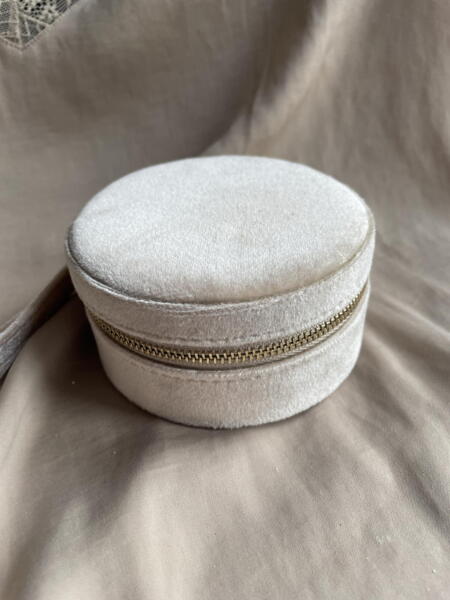 Jewelry Round Box w. mirror - Beige