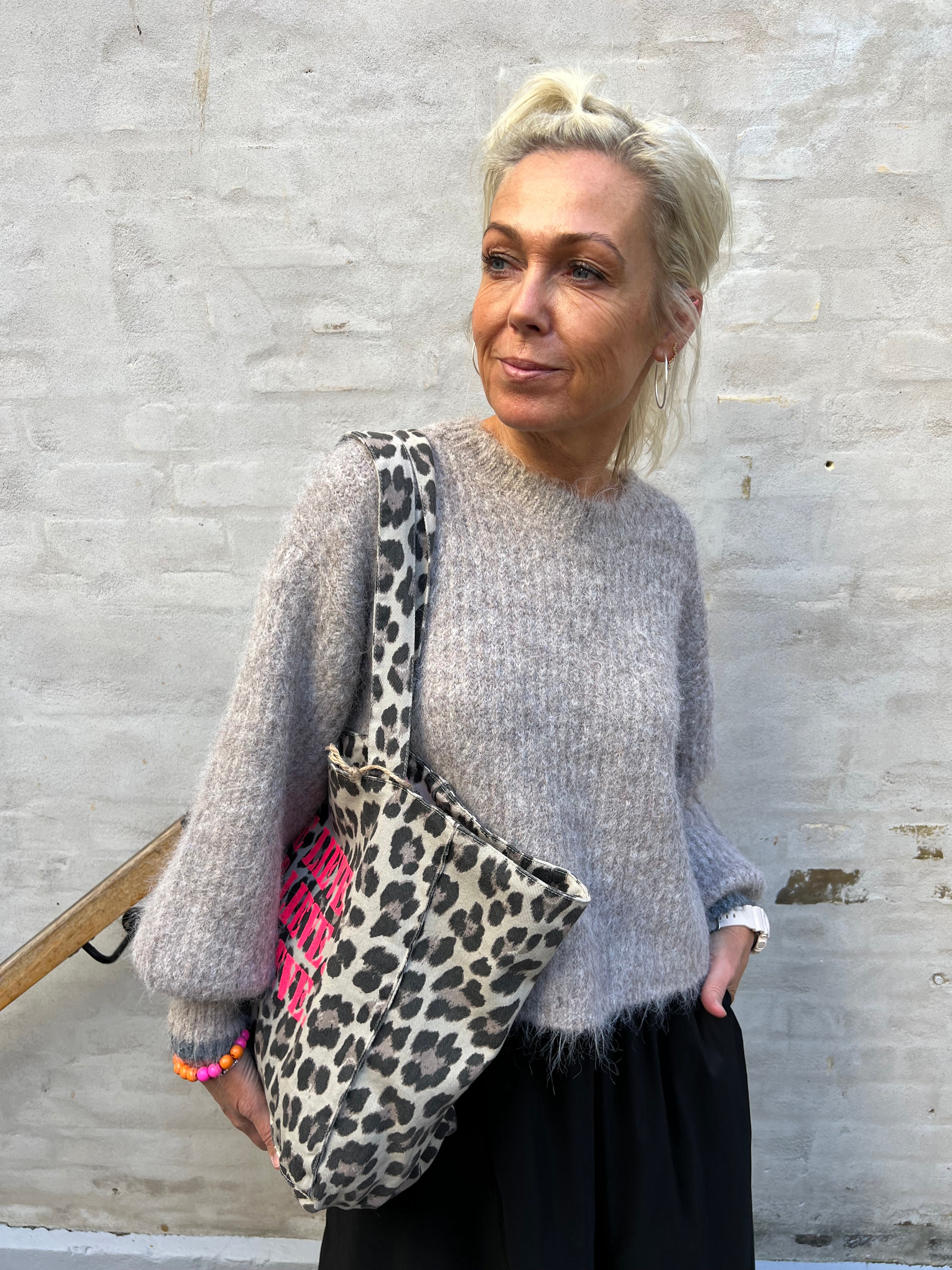 Believe beige leopard bag