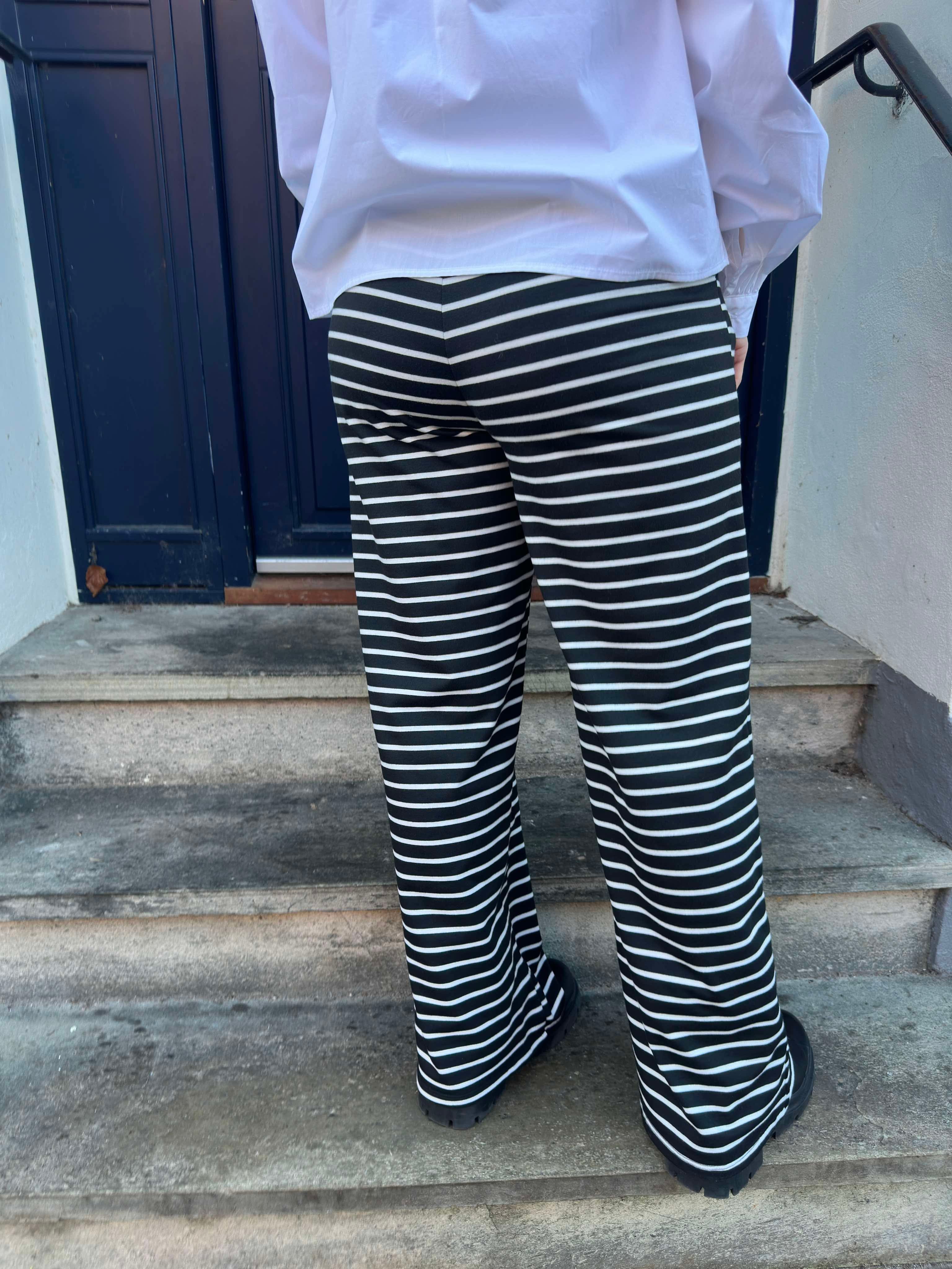 Alma wide pant black/white stripes