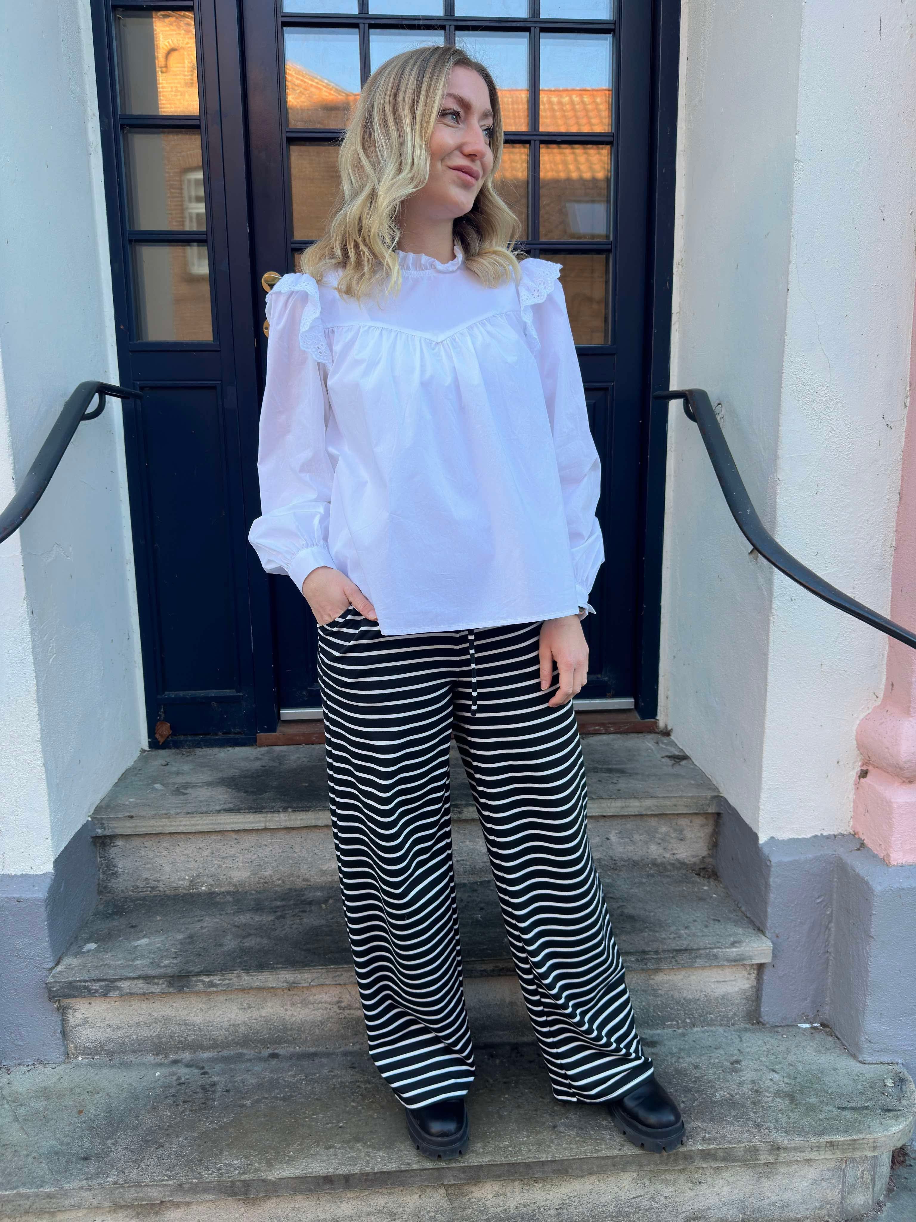 Alma wide pant black/white stripes