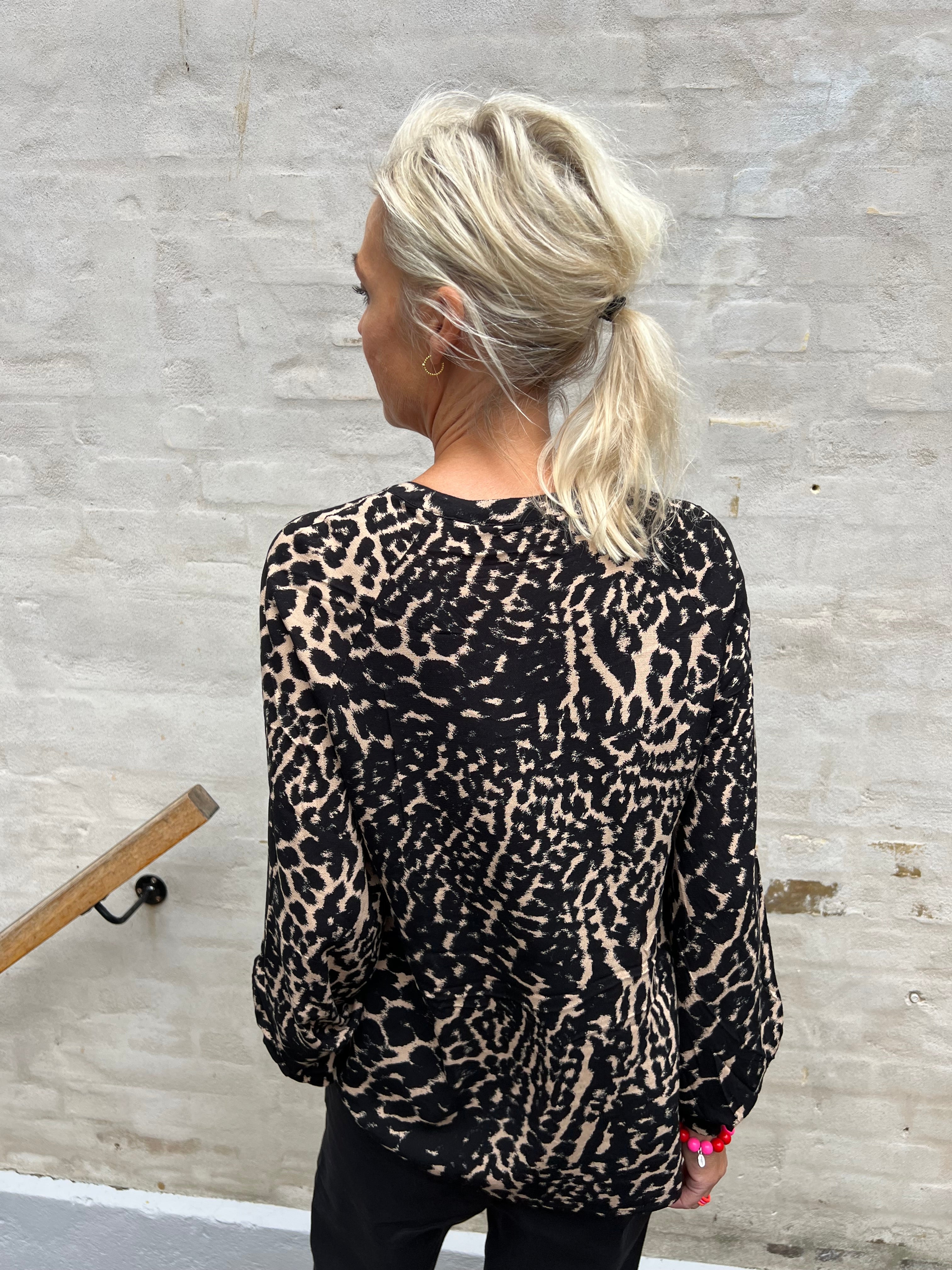 Ando Andrea LS blouse leopard