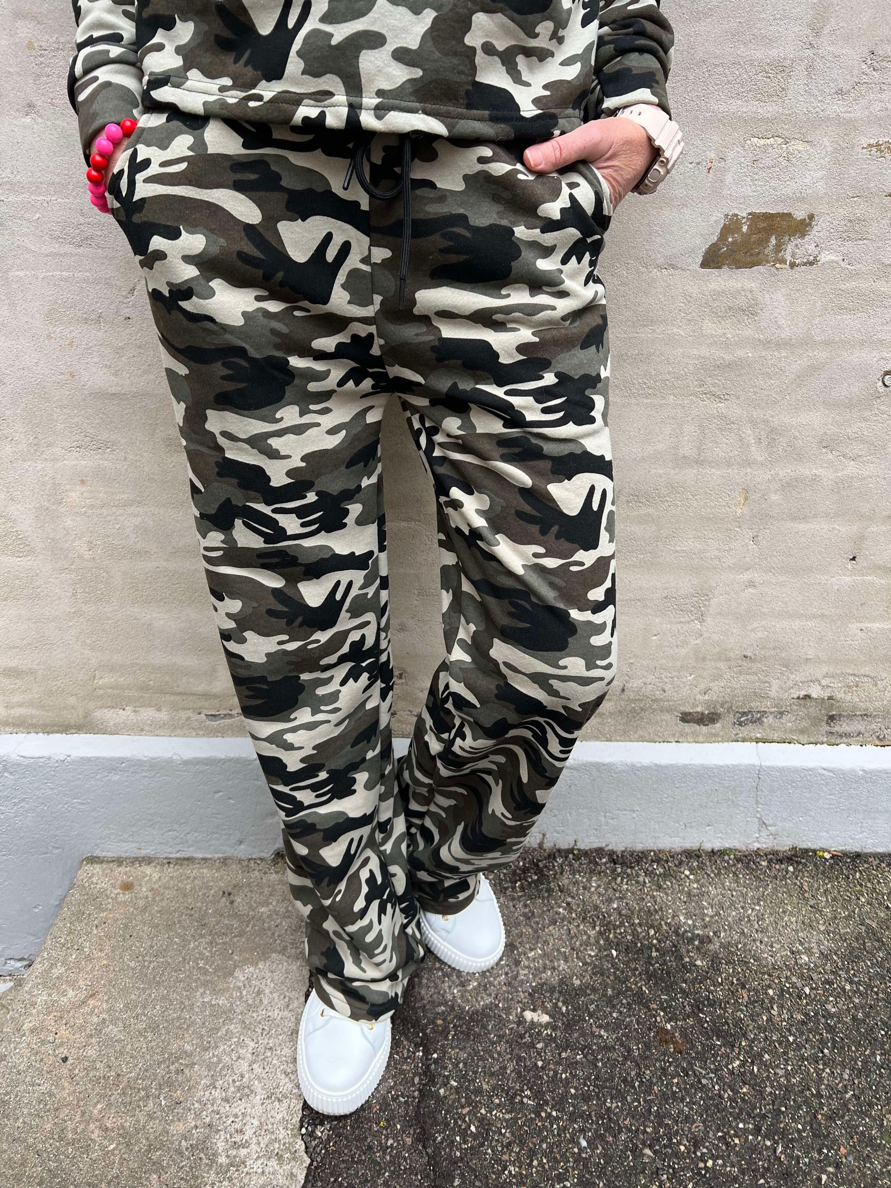 Sue-wide-pants camo