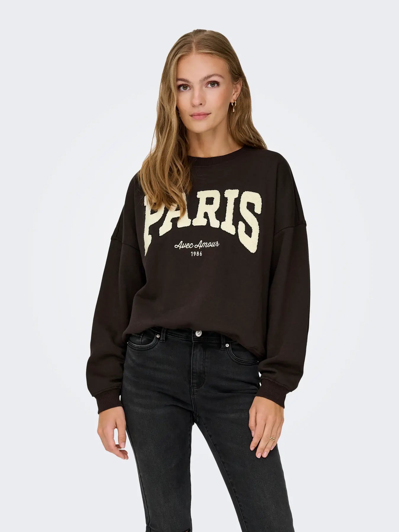 MESA O-NECK EMB SWEAT - Ganache PARIS CD EMB