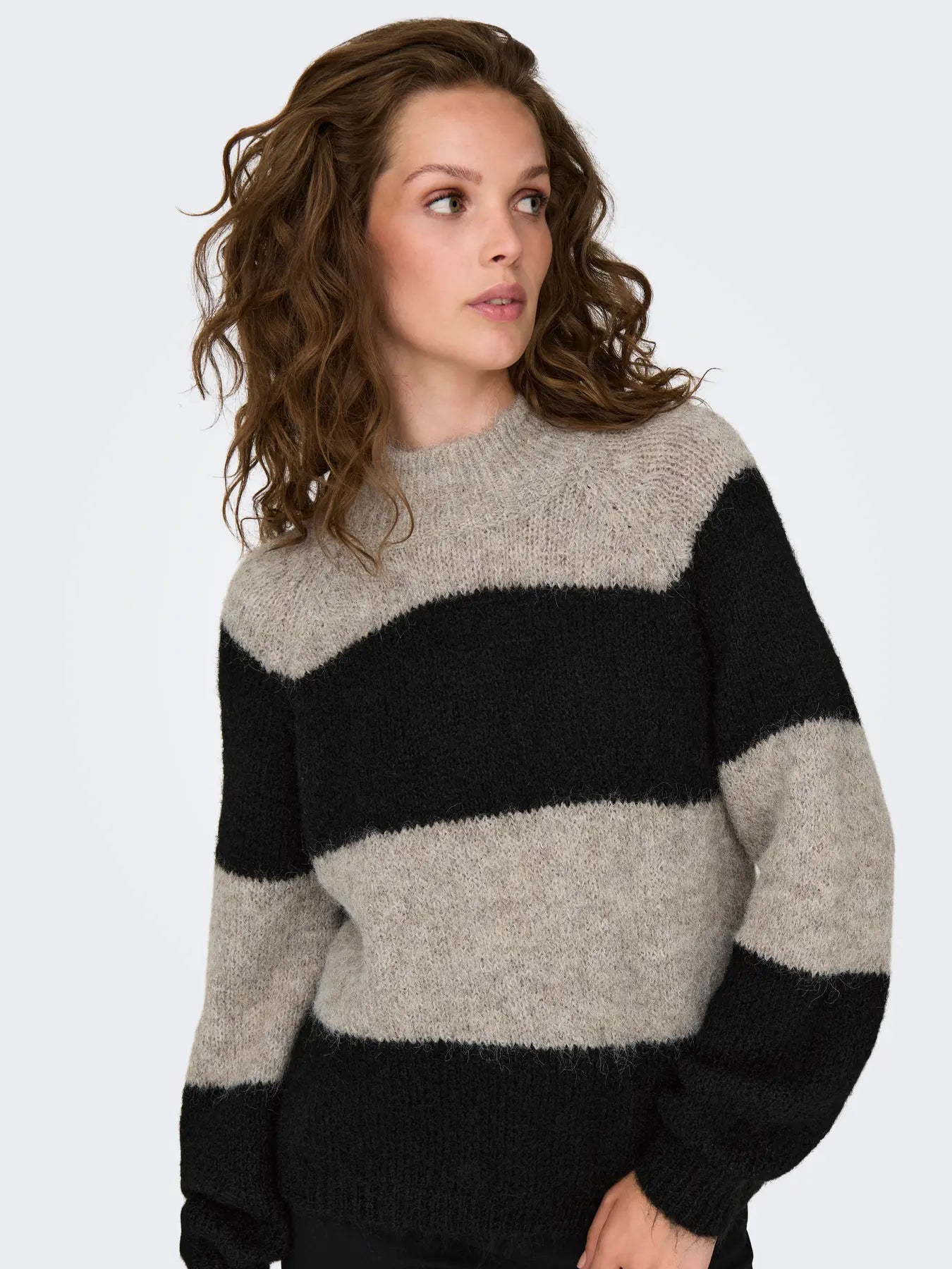 ZOEY LIFE L/S RAGLAN PULLOVER - Chateau Gray BLACK