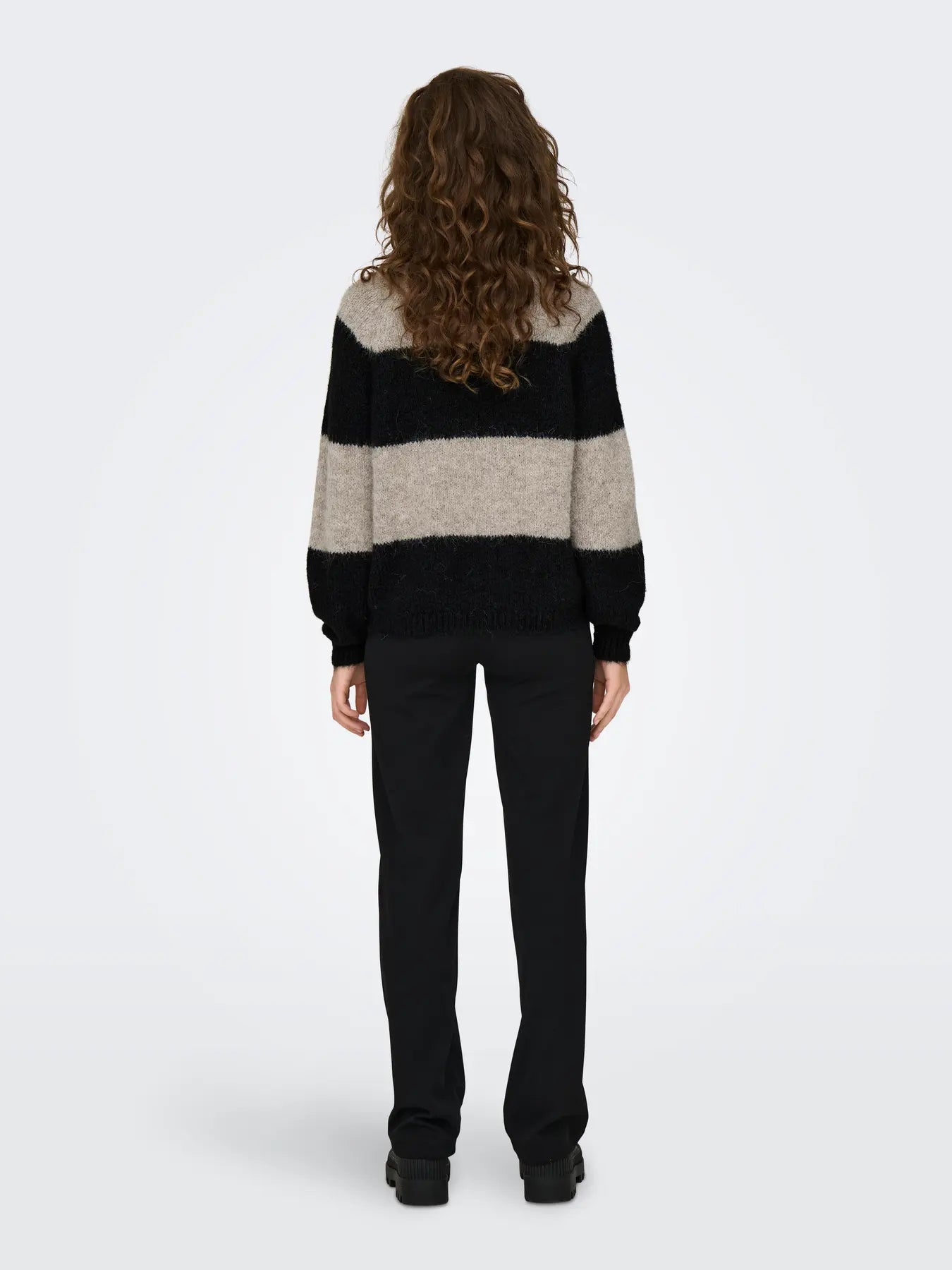 ZOEY LIFE L/S RAGLAN PULLOVER - Chateau Gray BLACK