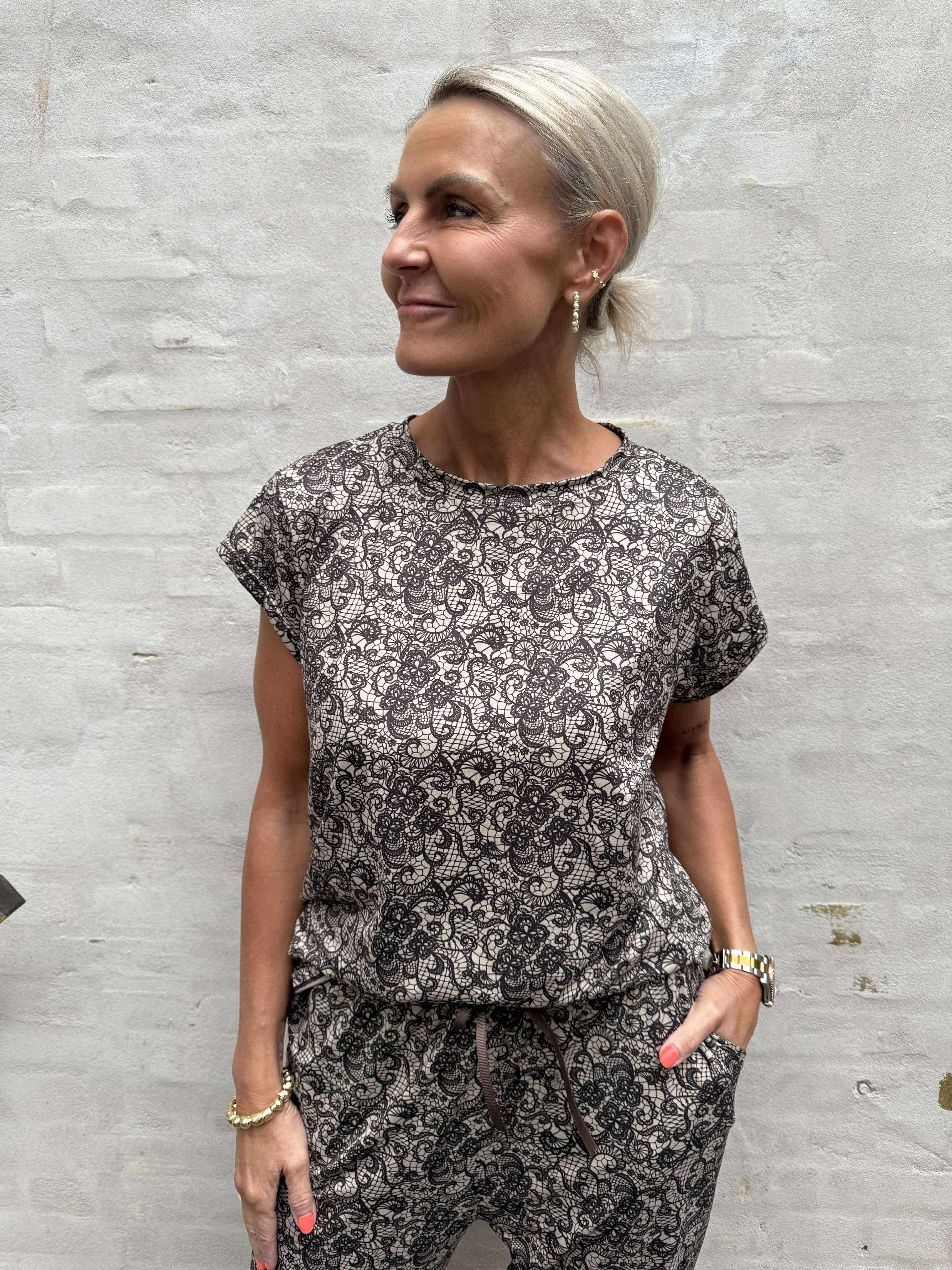 Alma liberte blonde T-shirt Betty boovordingborg