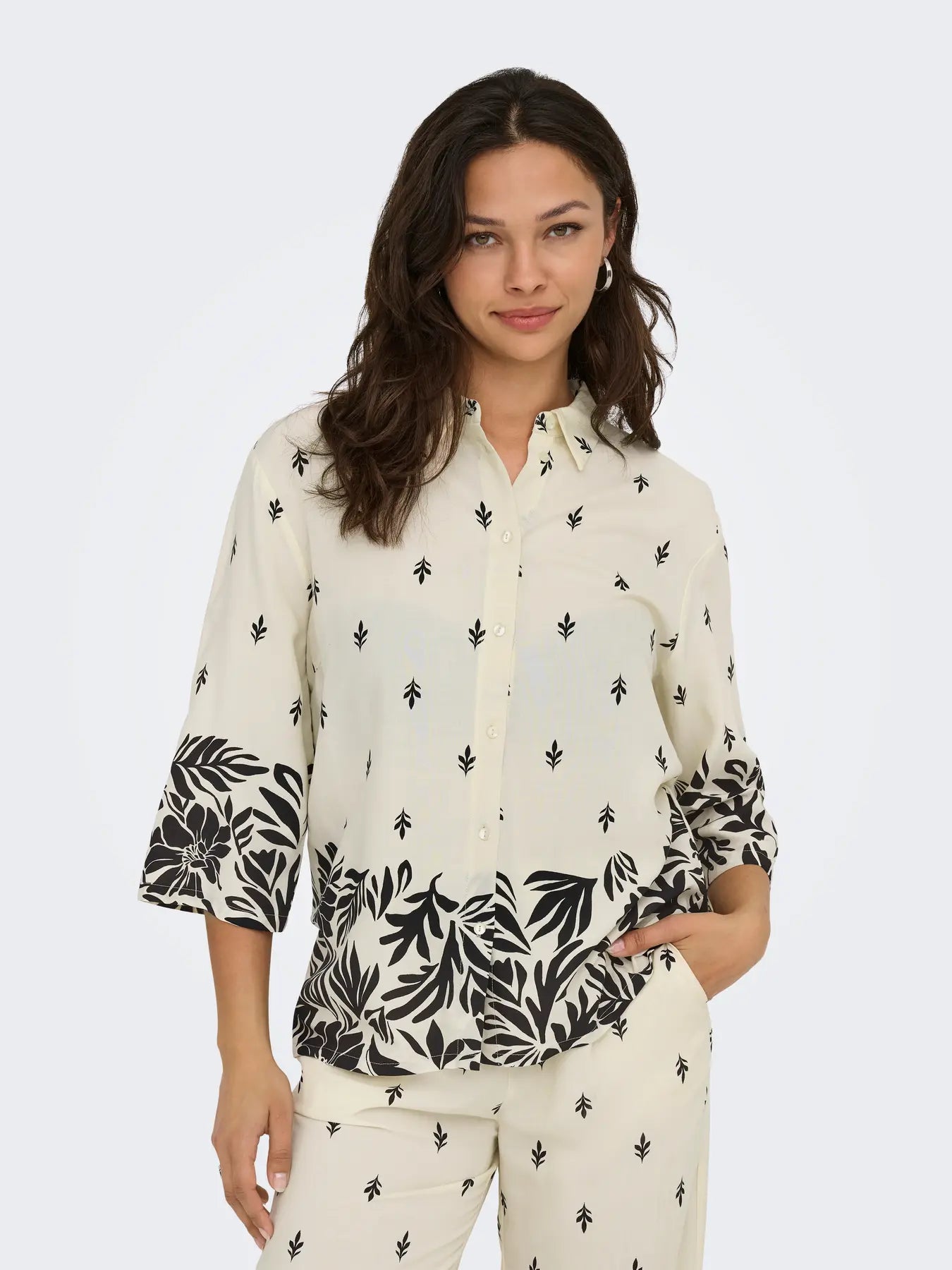 MAGGIE LIFE LOOSE 3/4 SHIRT - Sandshell BLACK ETHNIC