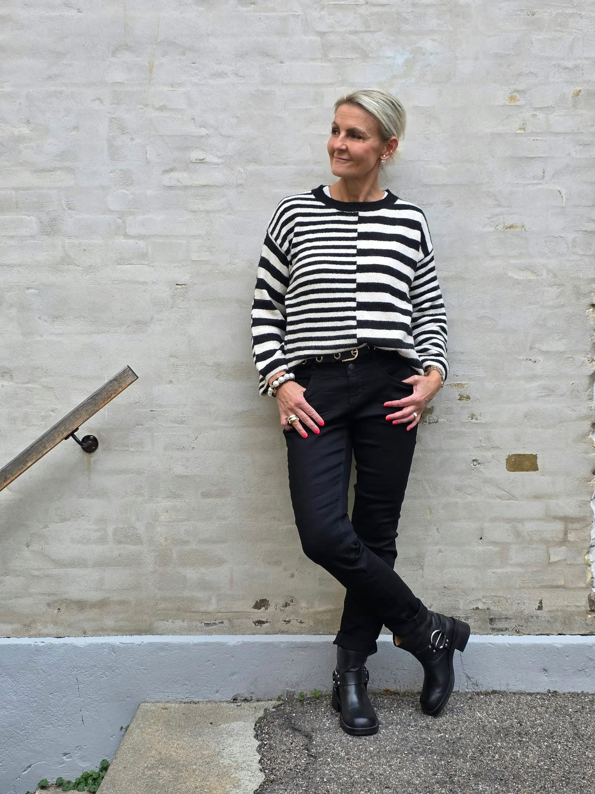 Asy Striped Knit - Off White/Black