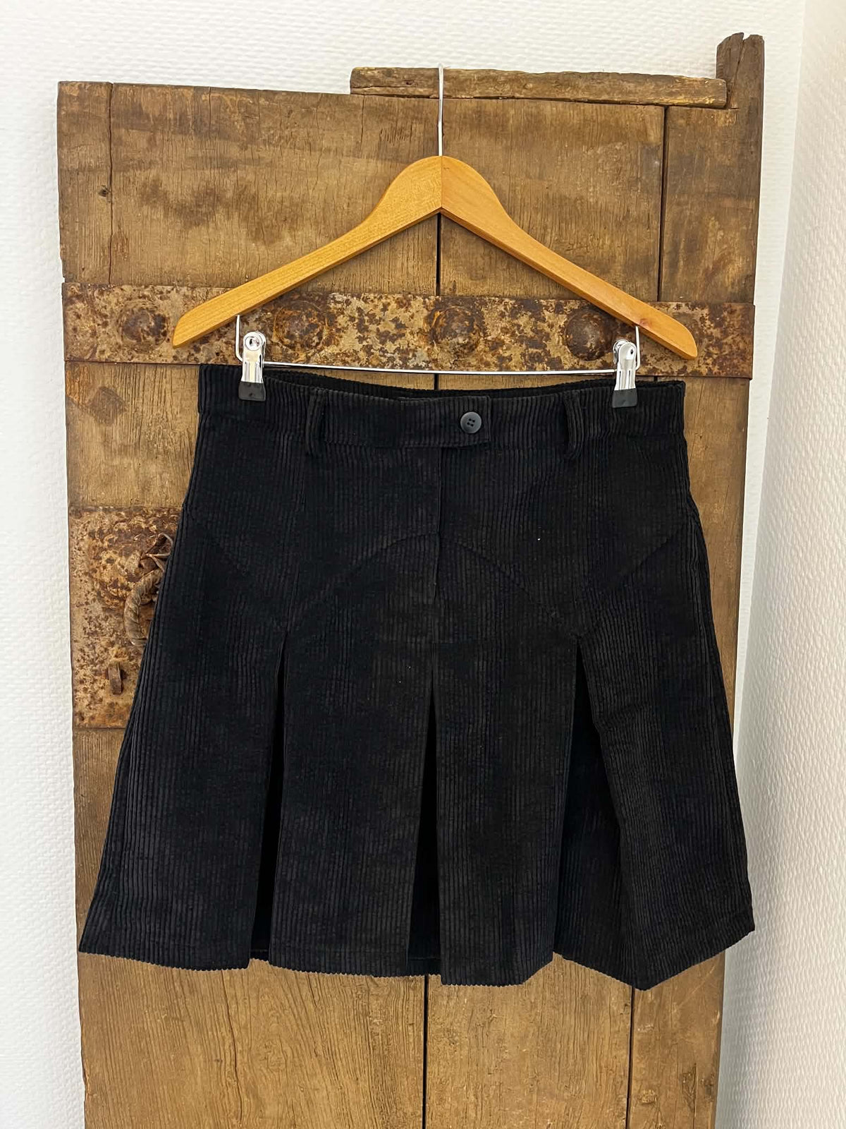 Gitte Corduroy Skirt - Black