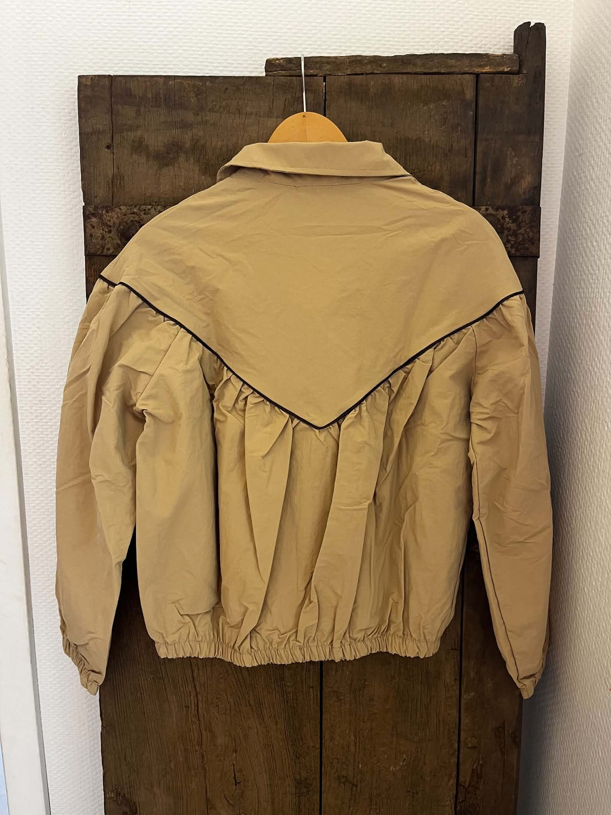 Trixie Jacket - Beige