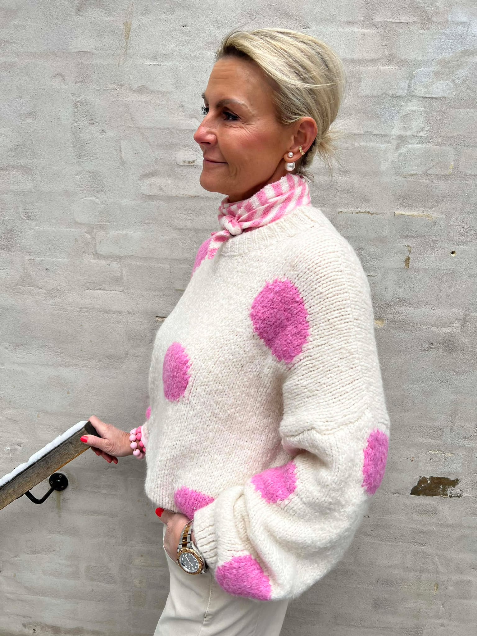Camilia Pullover - Pink Dots
