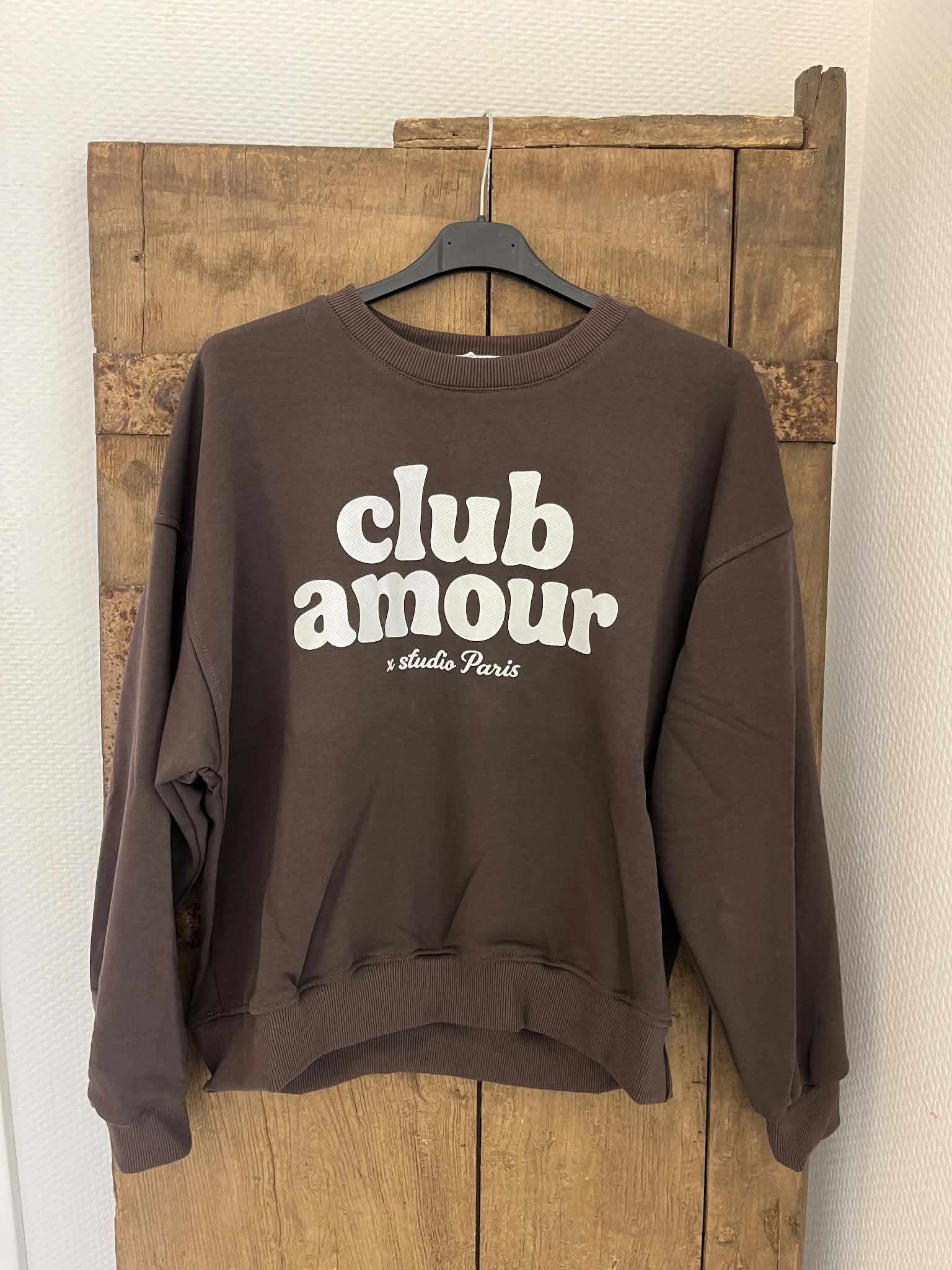 Club Amour Sweat - Moro/White