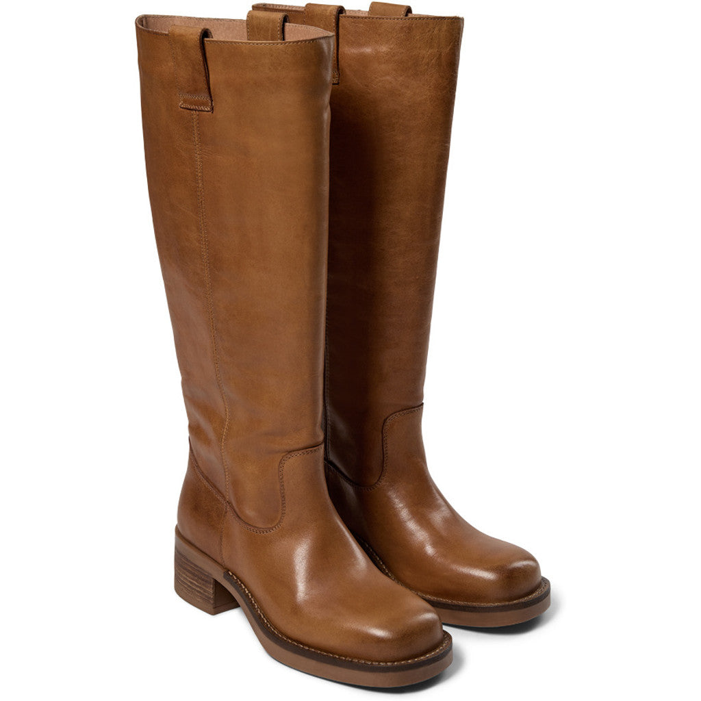 Annika Vintage - Tan Vintage