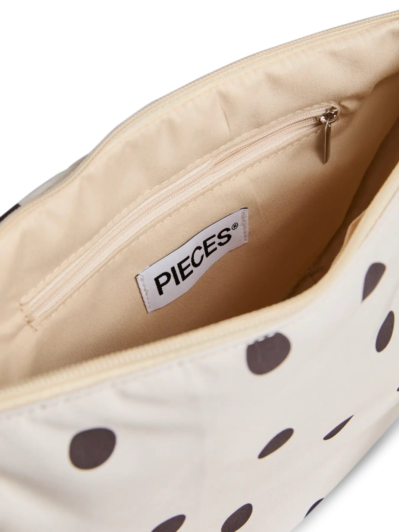 AMANDA KNOT BUMBAG - Birch Hot fudge dots