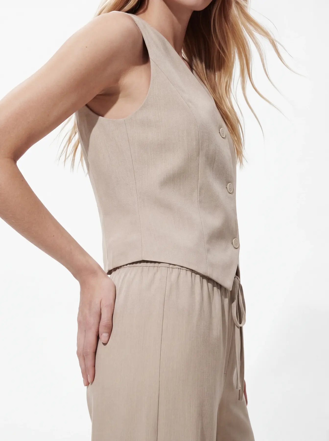 BOSELLA VEST - White Pepper